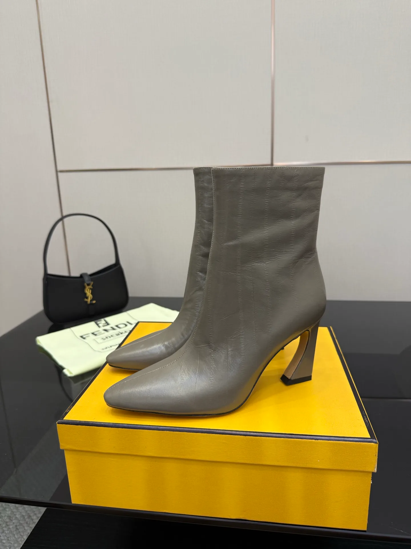 Ботильоны Женские Fendi 116597