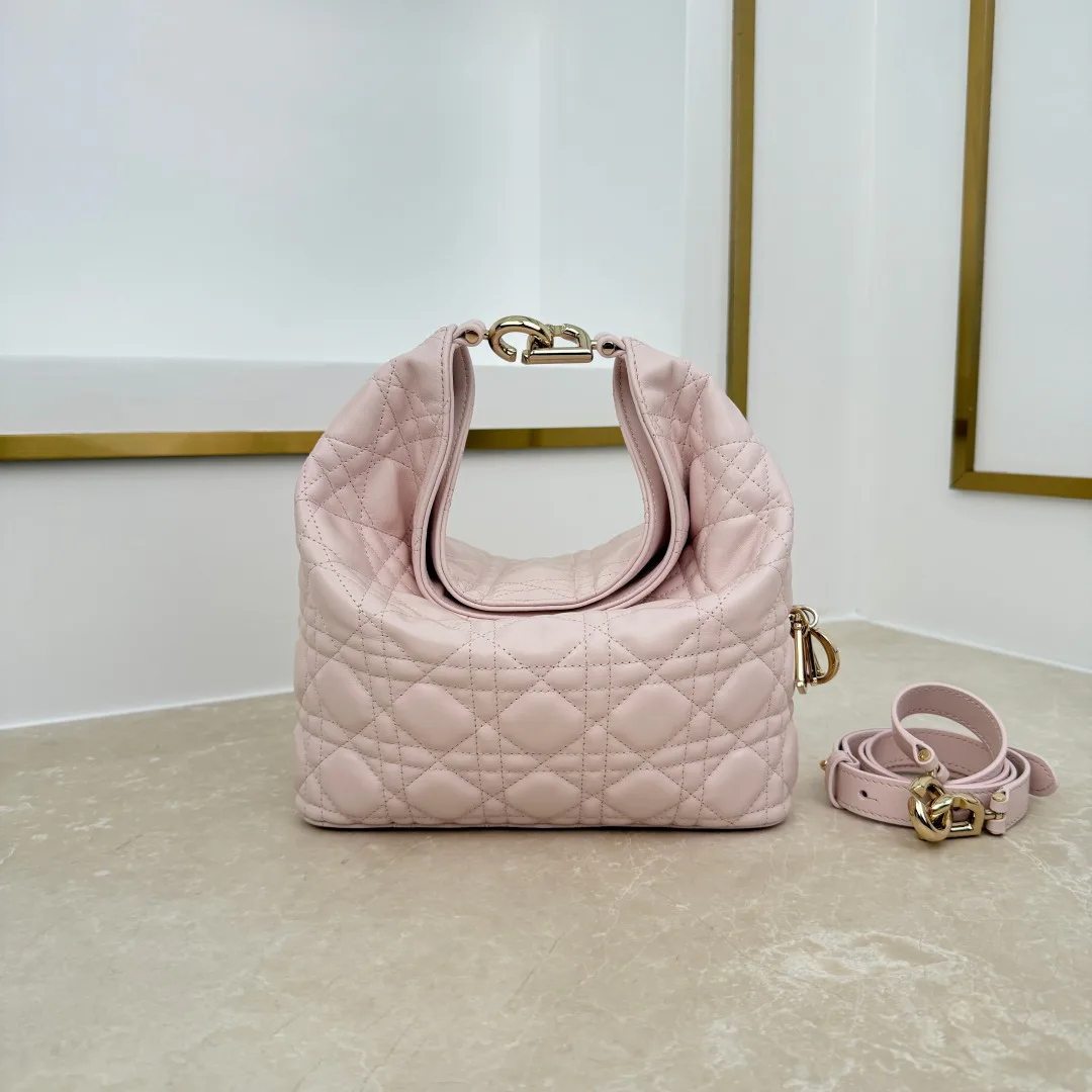 Классические Сумки Женские Christian Dior 18116271