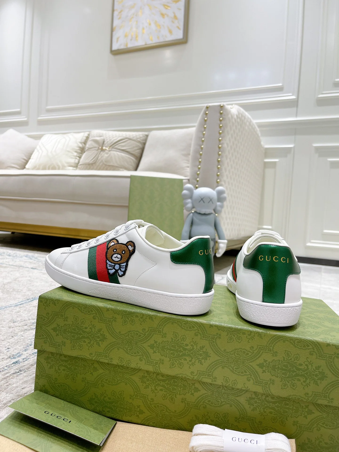 Кроссовки Женские Gucci 17620431