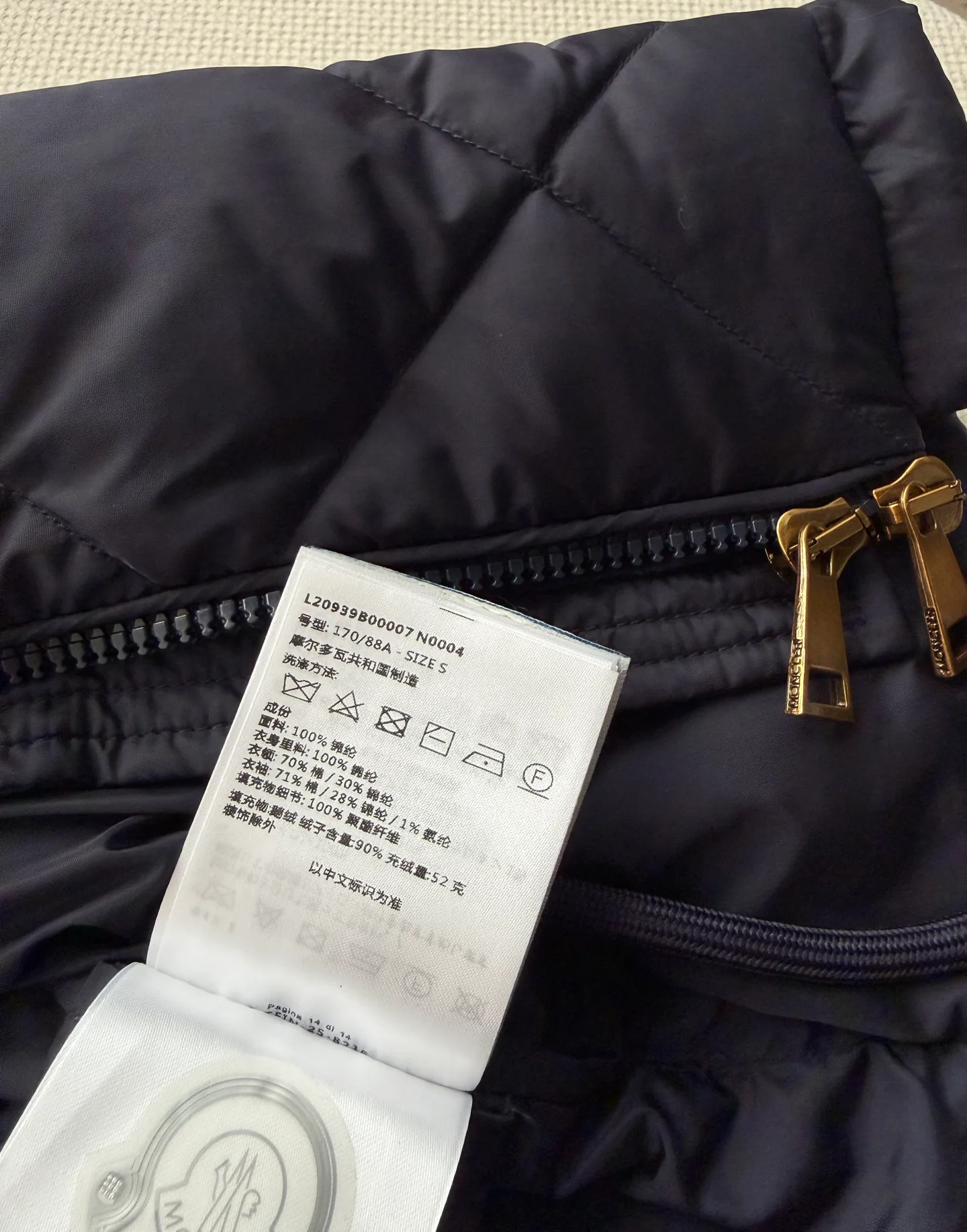 Куртки И Пуховики Женские Moncler 18325816