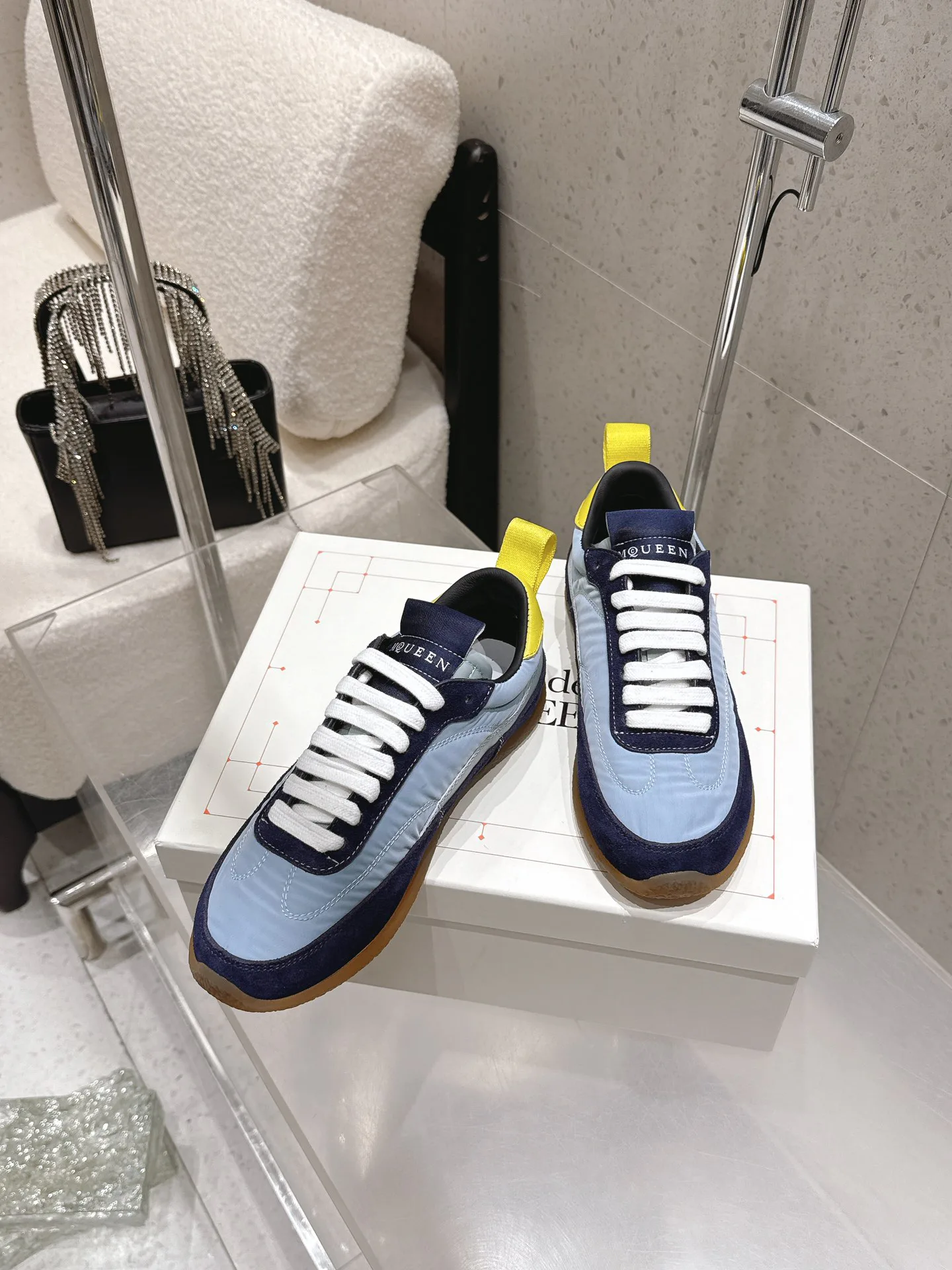 Кроссовки Женские Alexander Mcqueen 1269823