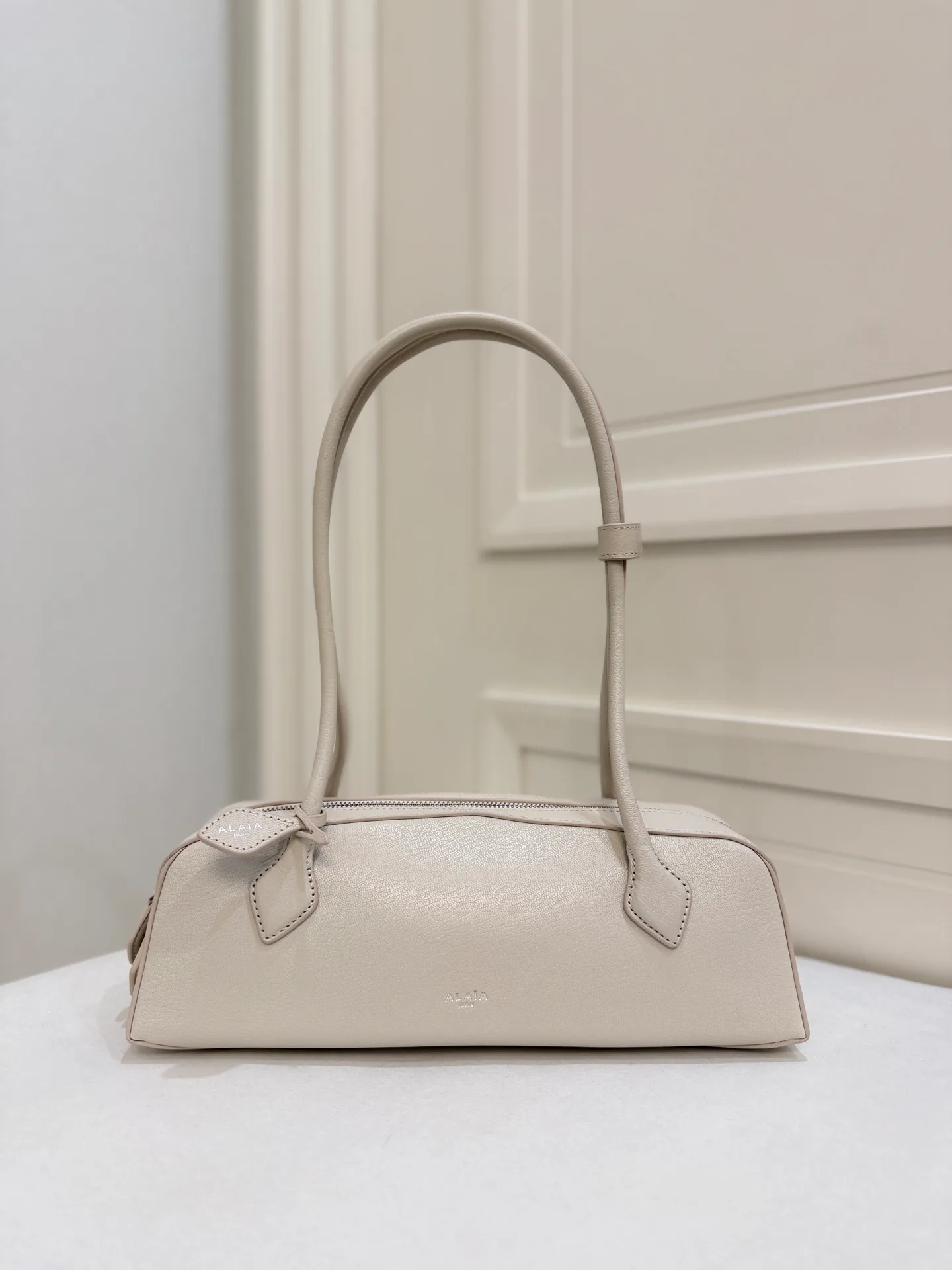 Классические Сумки Женские Alaia 9166540