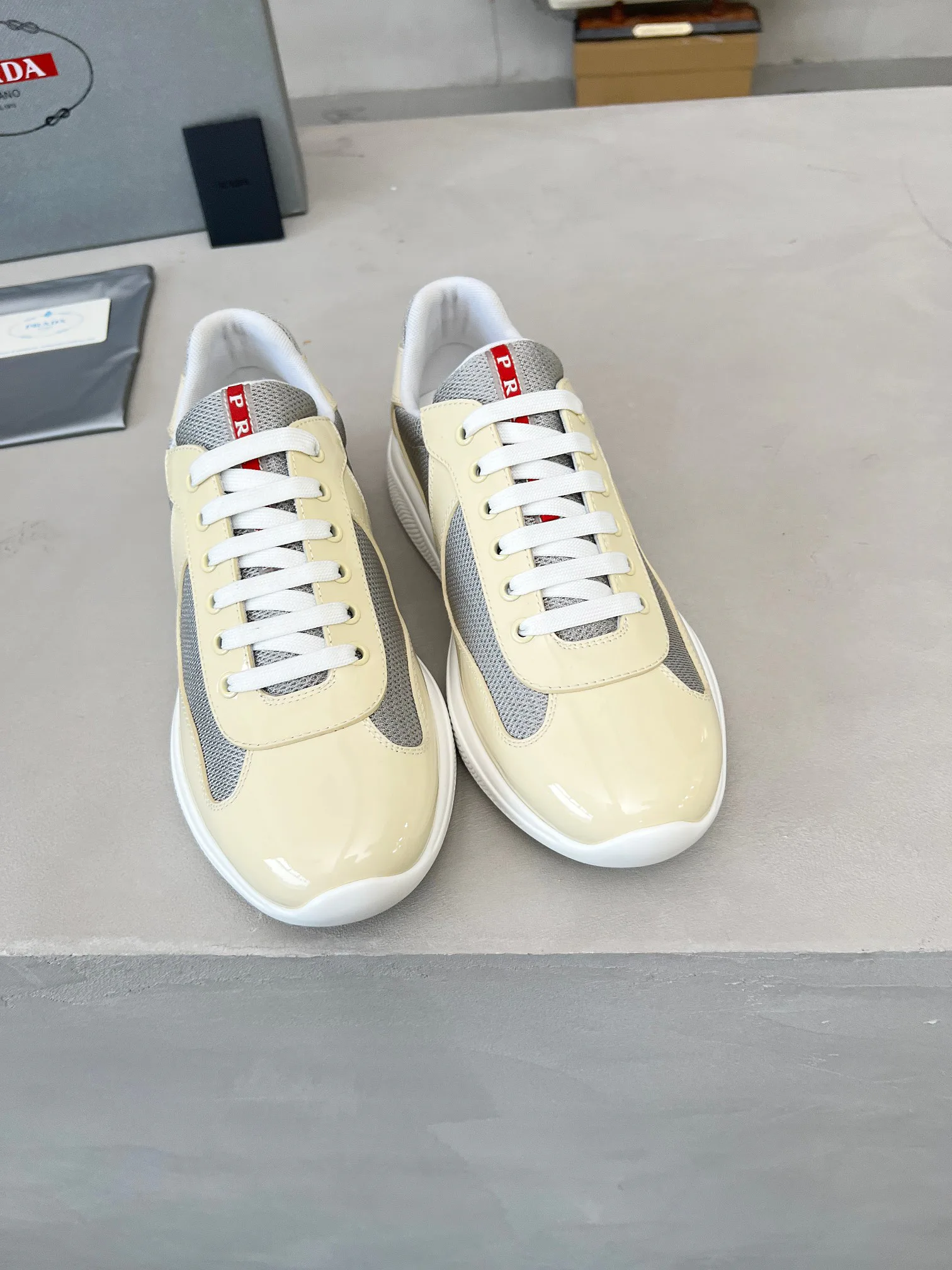 Кроссовки Женские Prada 931612