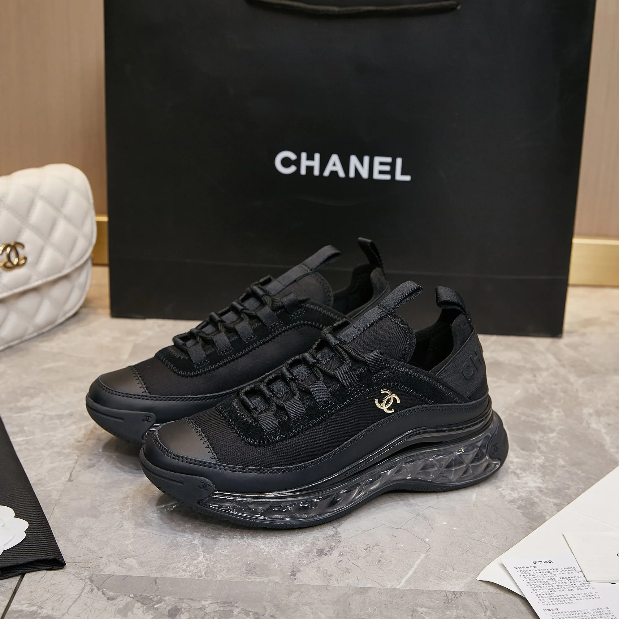 Кроссовки Женские Chanel 11025423
