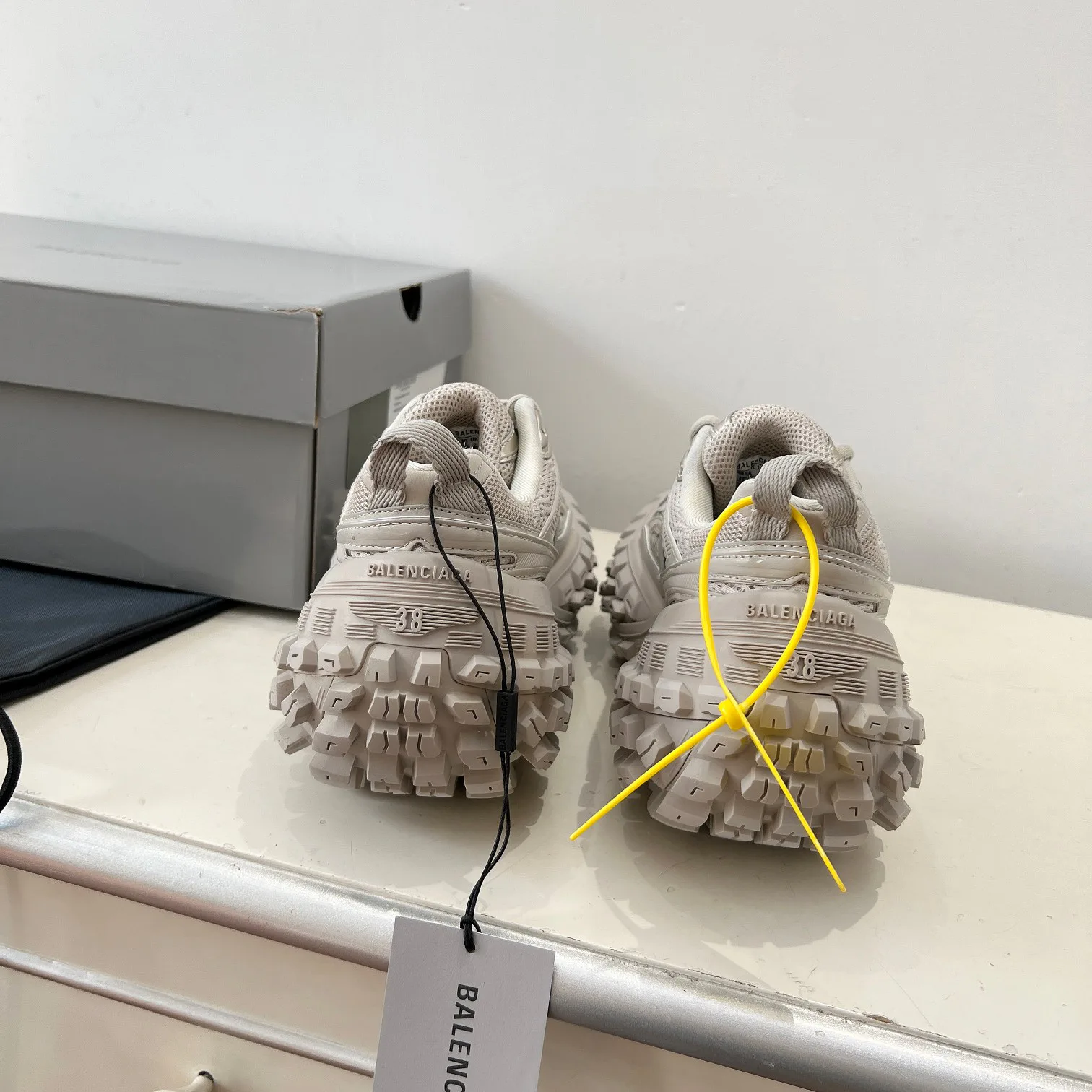 Кроссовки Женские Balenciaga 6428062