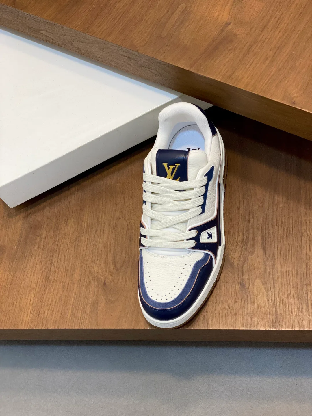 Кроссовки Мужские Louis Vuitton 11763481