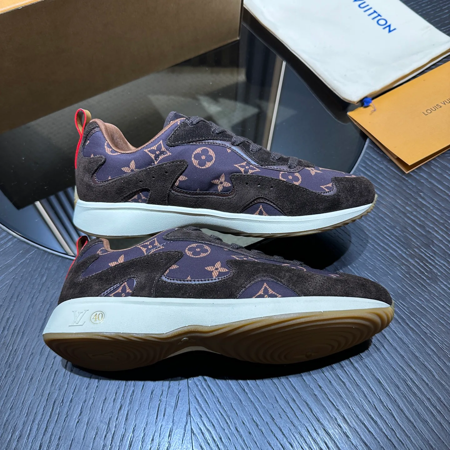 Кроссовки Мужские Louis Vuitton 18694178