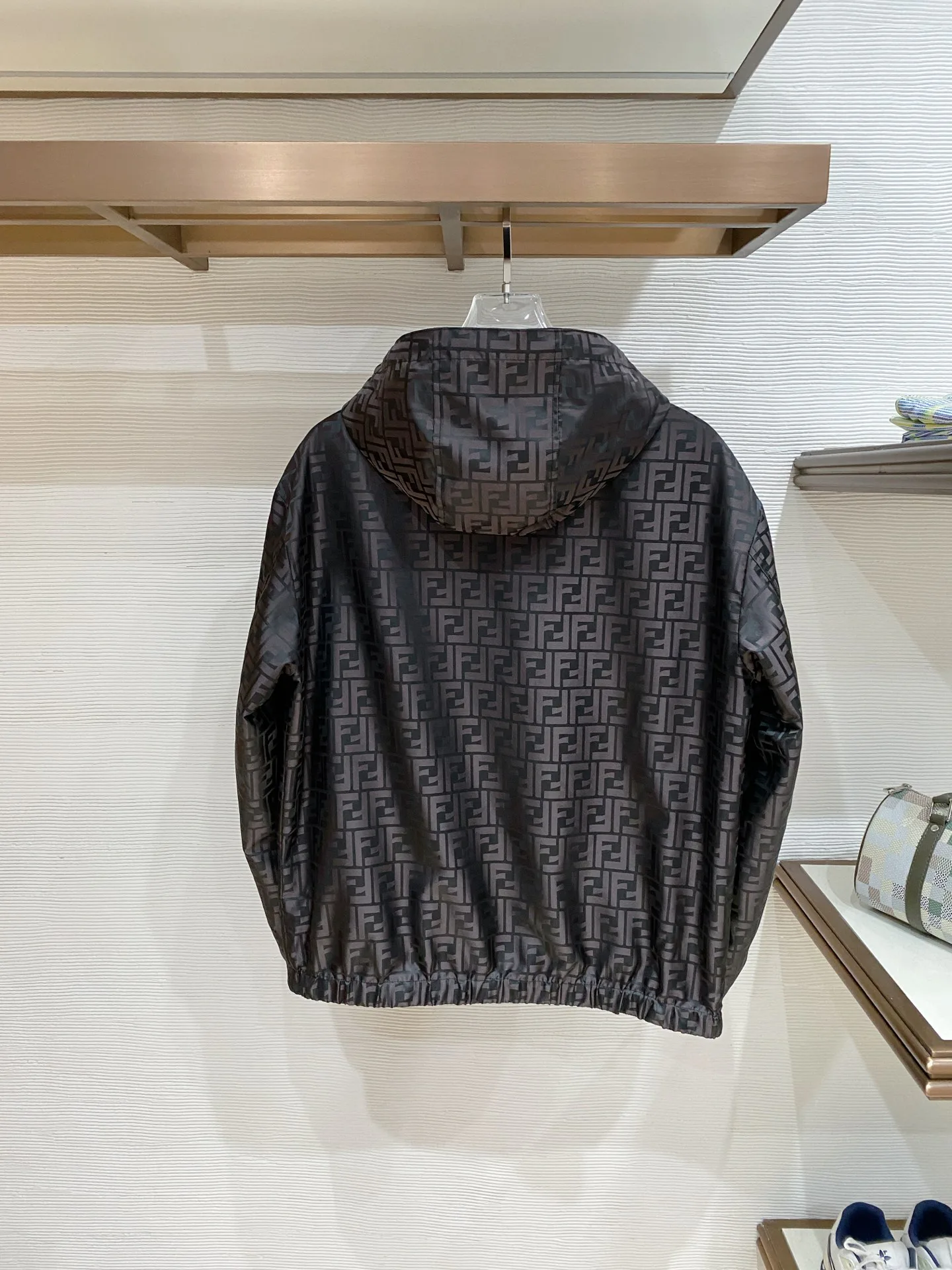 Пальто И Тренчи Мужские Fendi 11496531