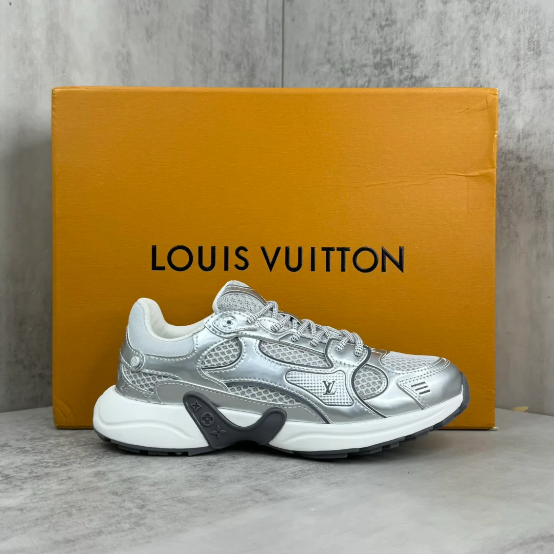 Кроссовки Женские Louis Vuitton 11349515