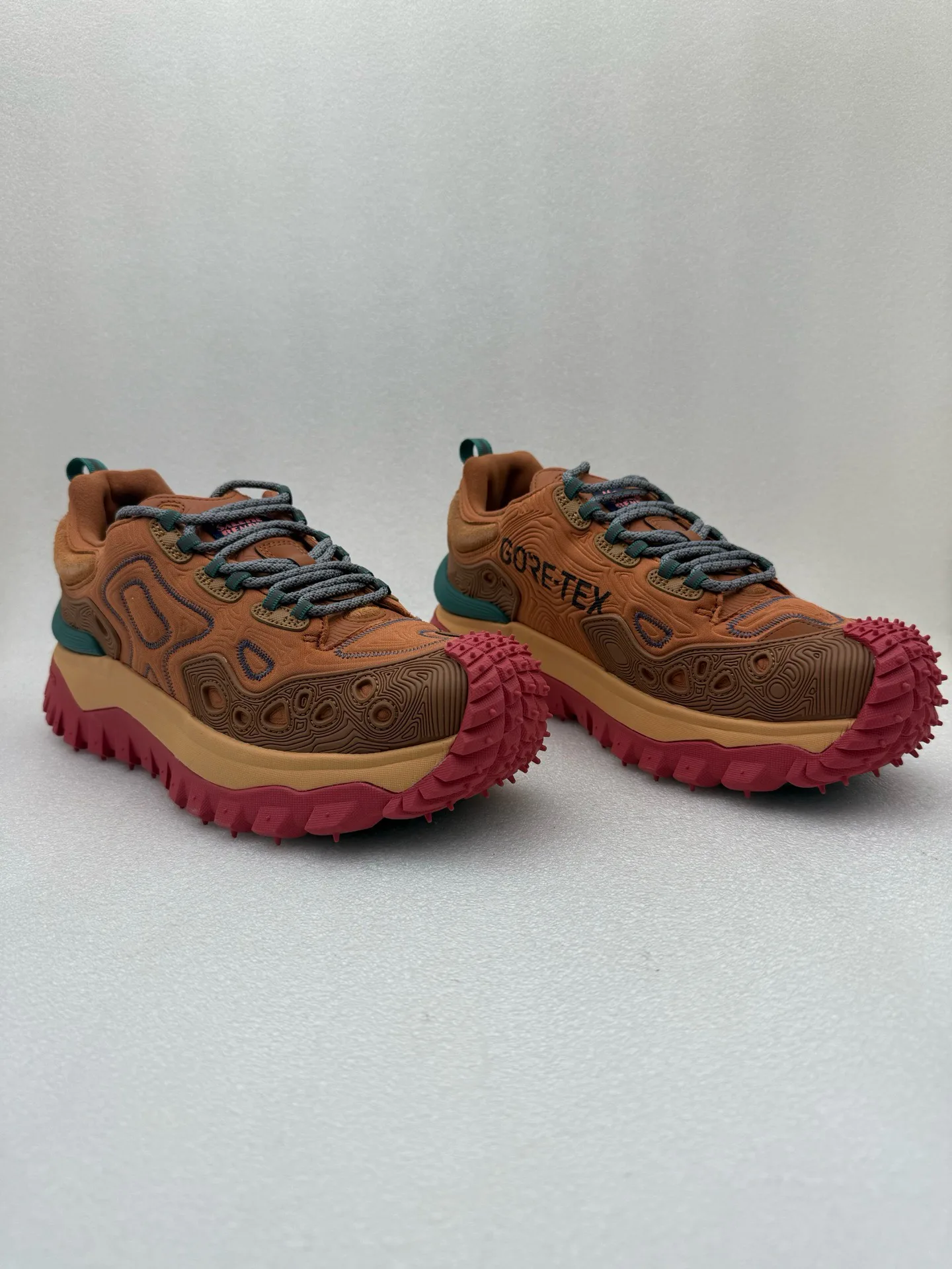 Кроссовки Женские Moncler 10404689