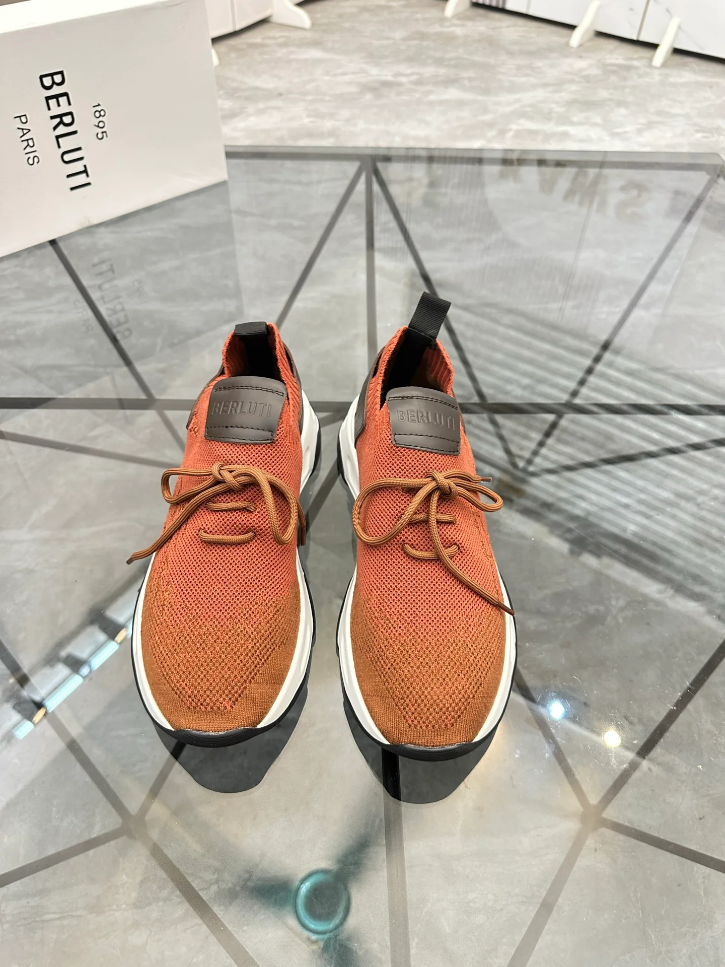 Кроссовки Женские Berluti 462892
