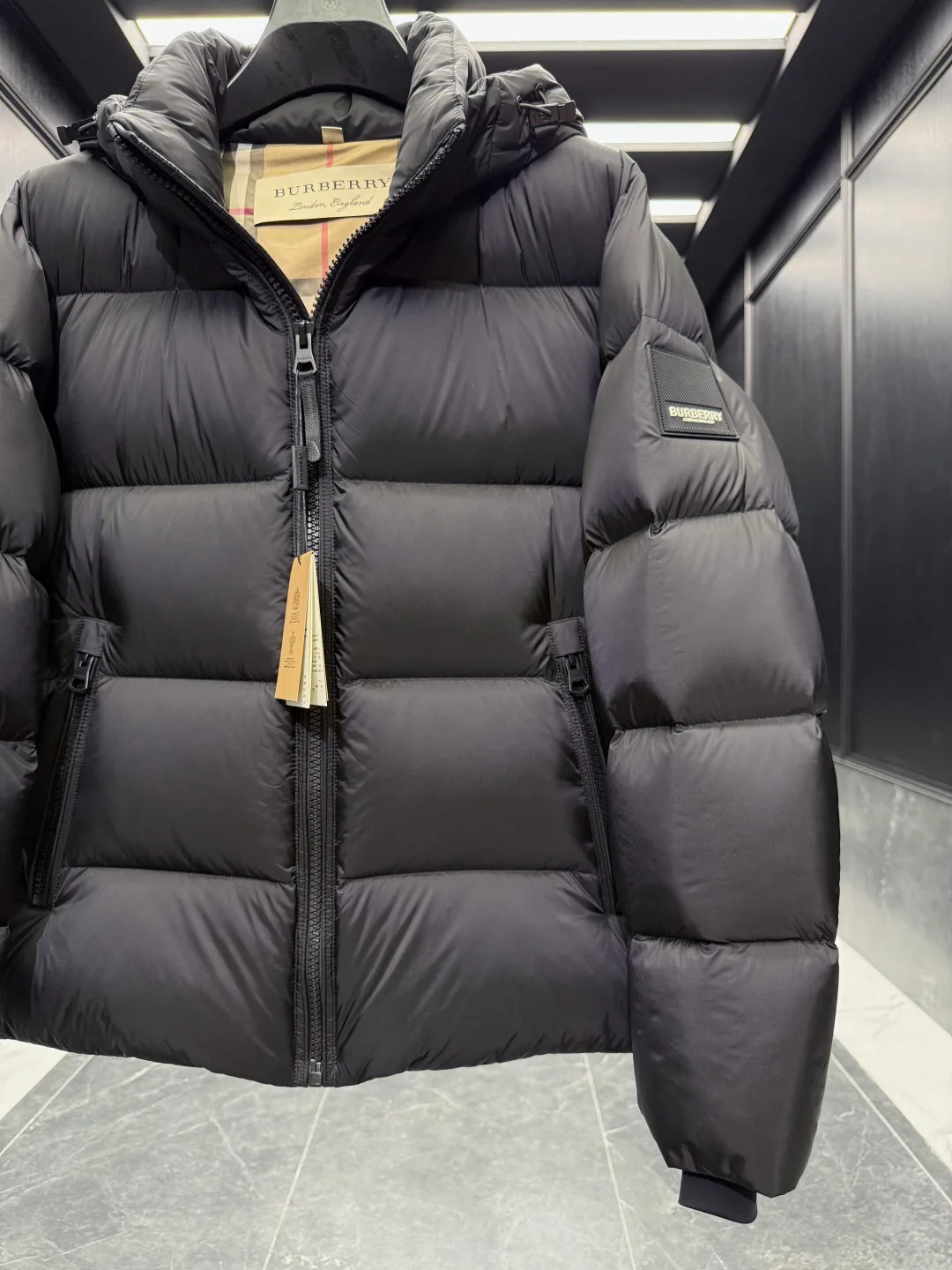 Куртки И Пуховики Женские Burberry 18971782