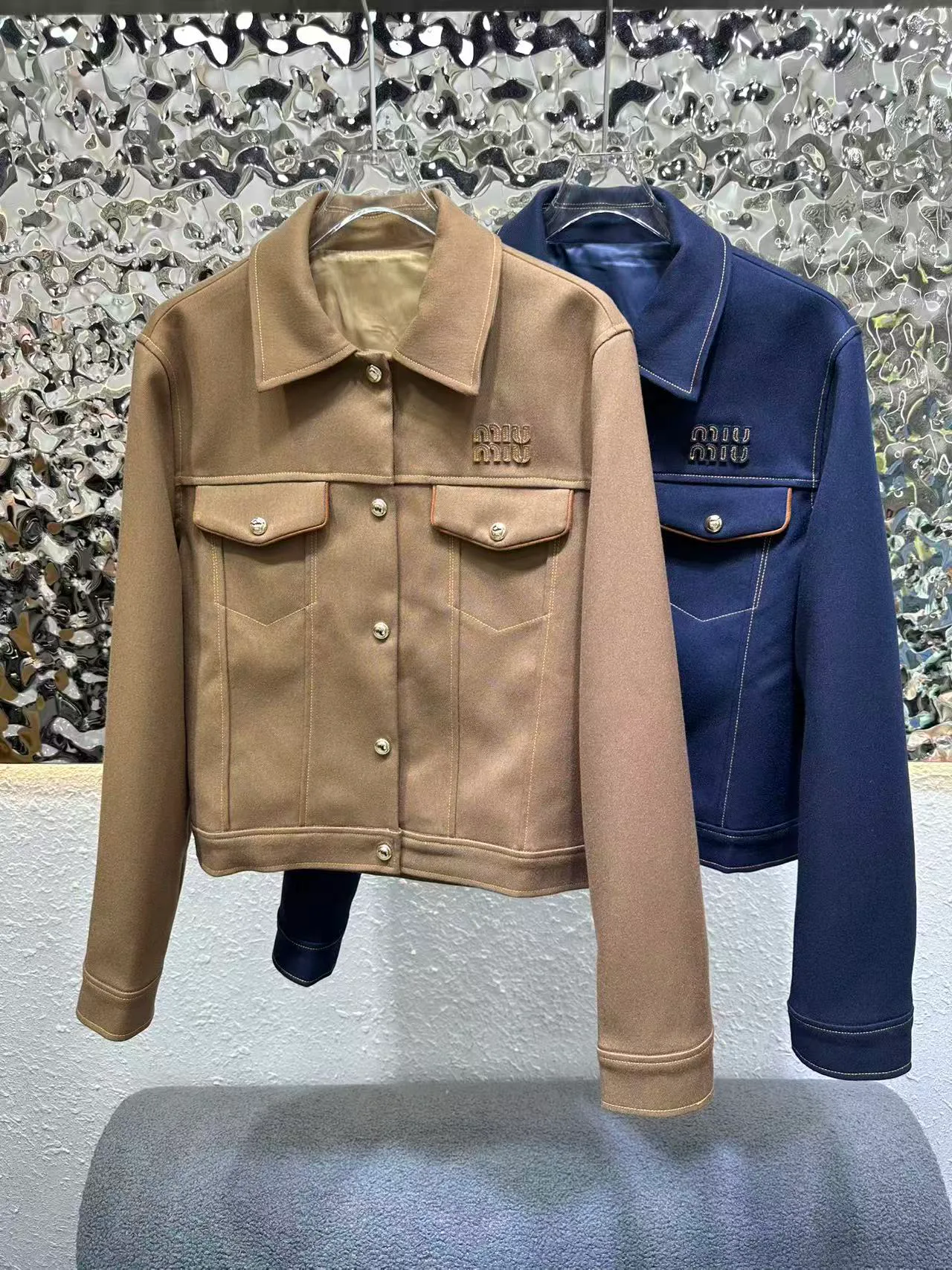 Куртки И Пуховики Женские Miu Miu 18594346