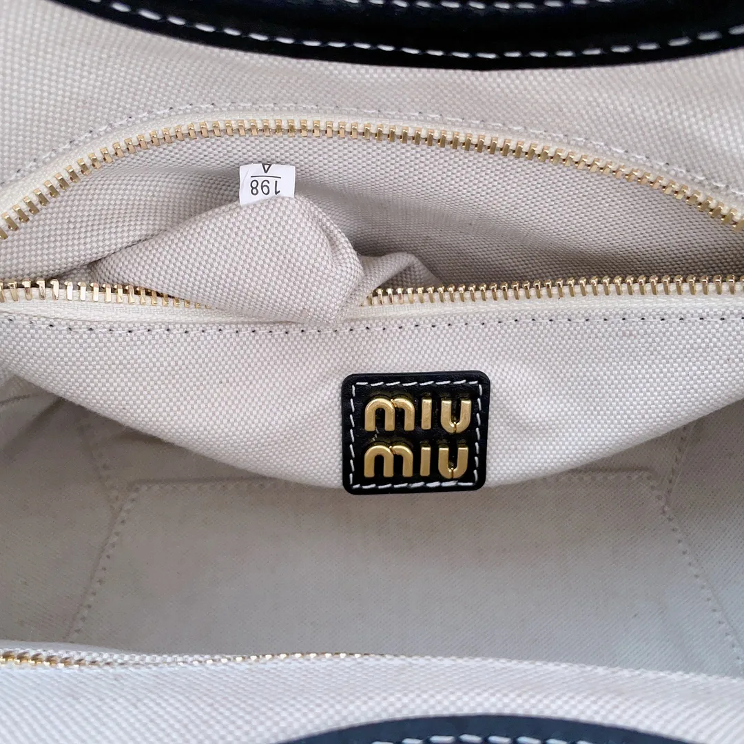 Сумки На Ремне Женские Miu Miu 111339