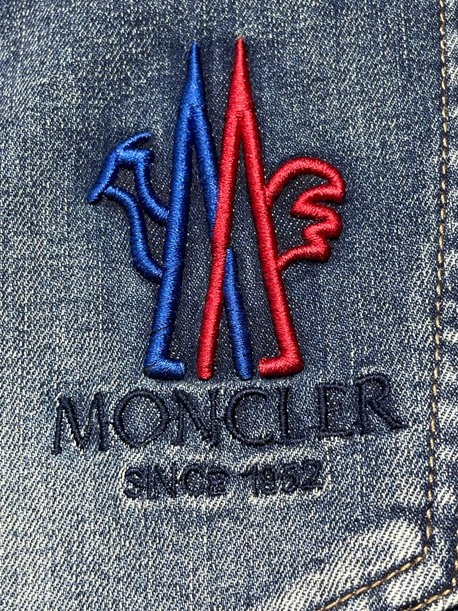 Джинсы Мужские Moncler 12551746