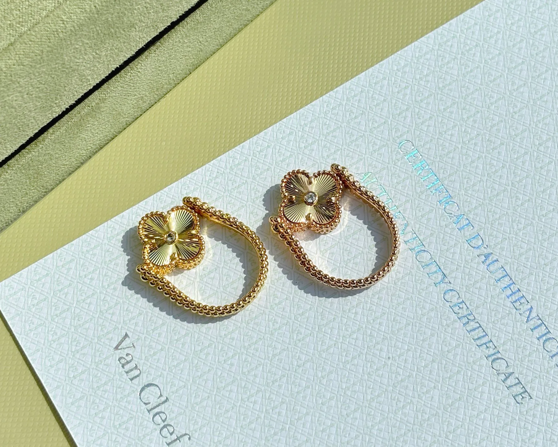 Бижутерия Van Cleef & Arpels 5520159