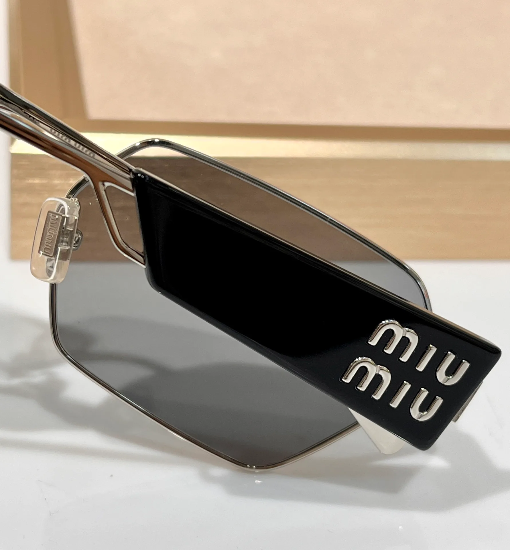 Очки Miu Miu 4880809