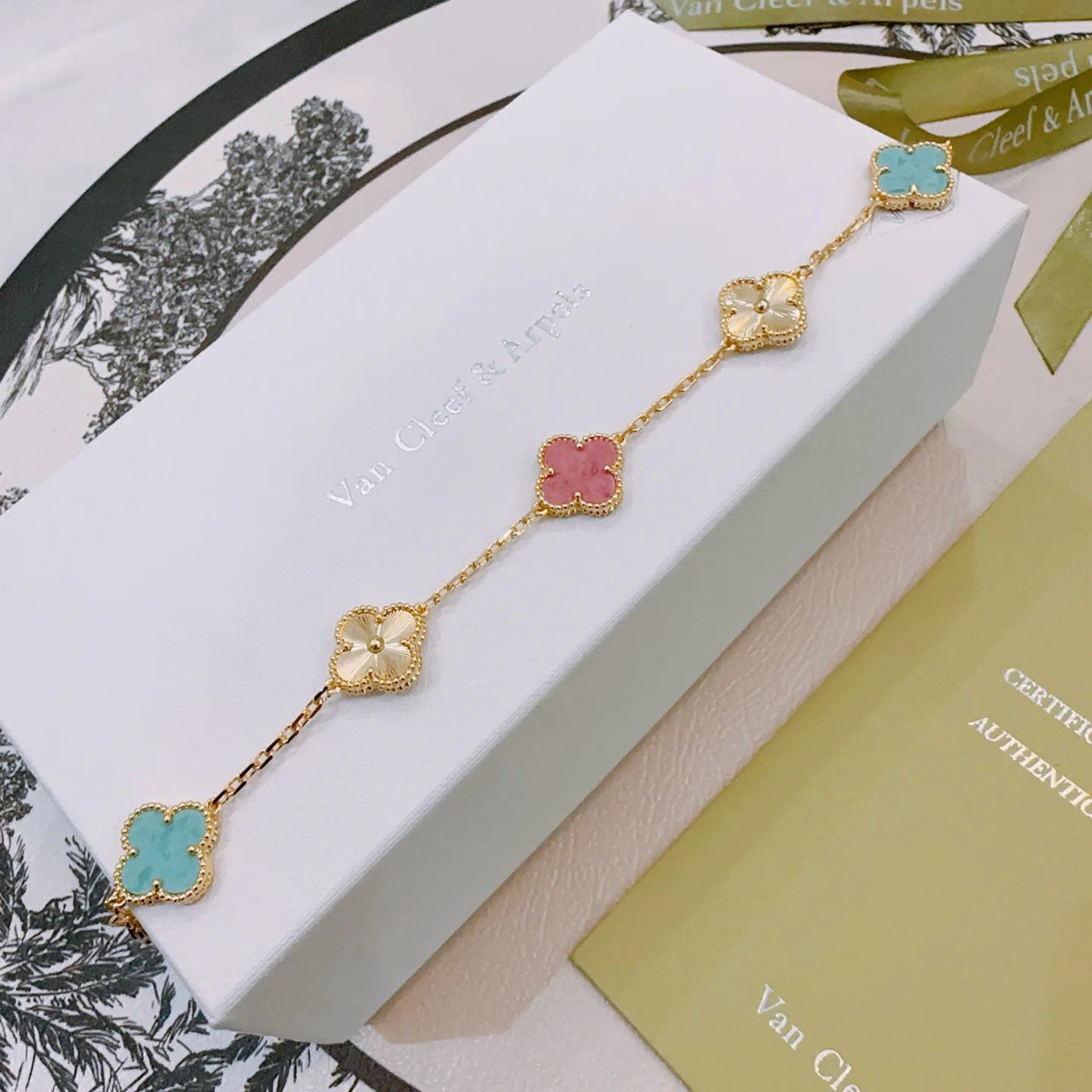 Бижутерия Van Cleef & Arpels 91323