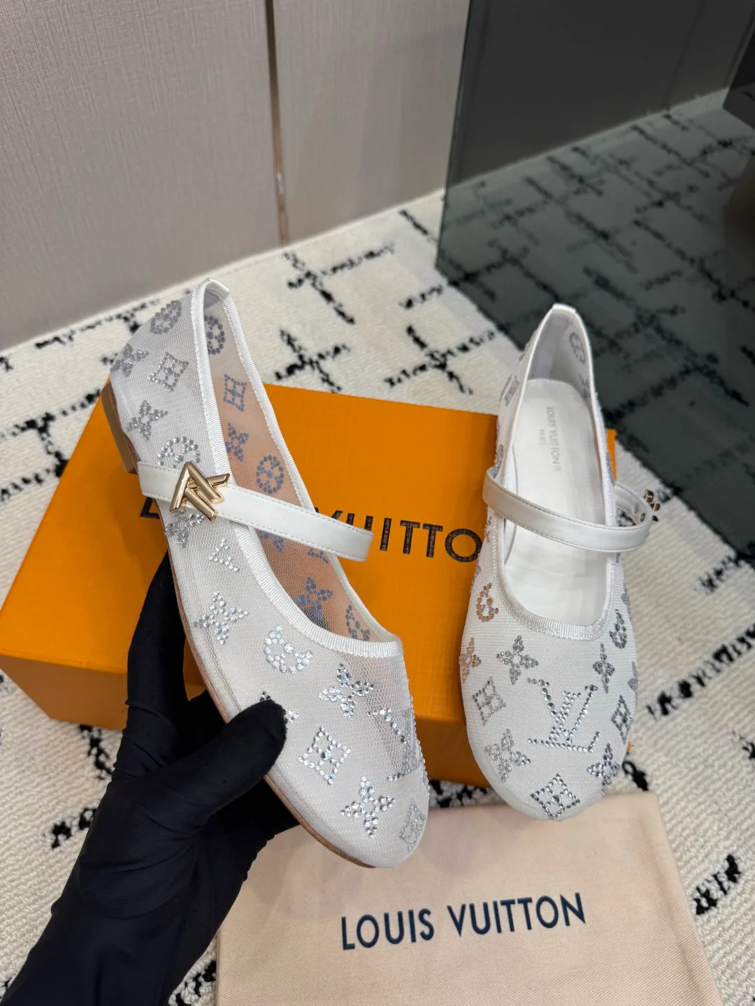 Балетки Женские Louis Vuitton 17947012