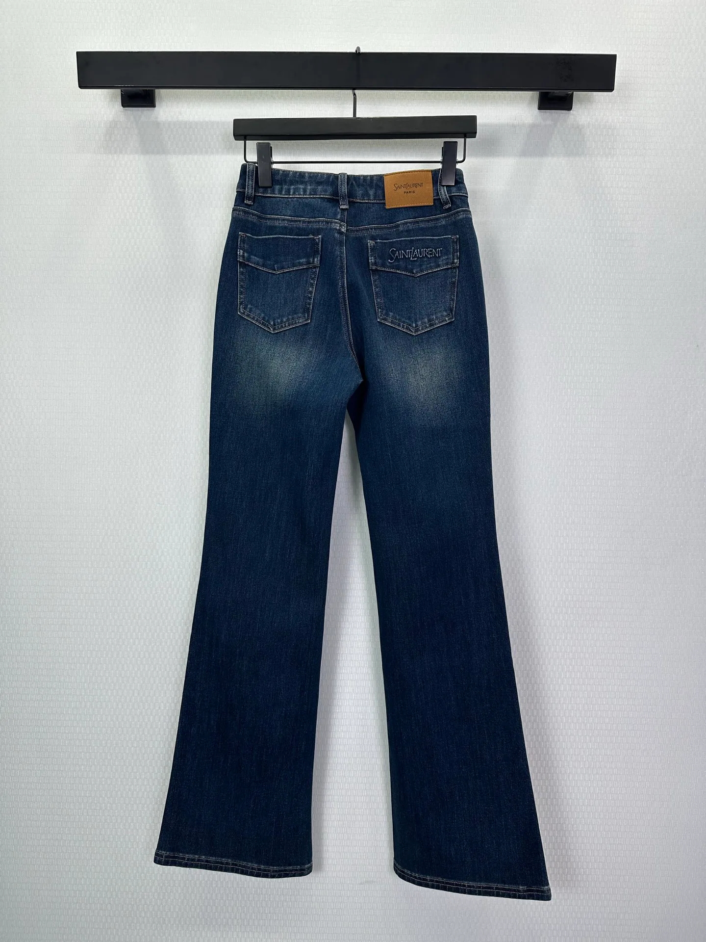 Джинсы Женские Saint Laurent 19445947