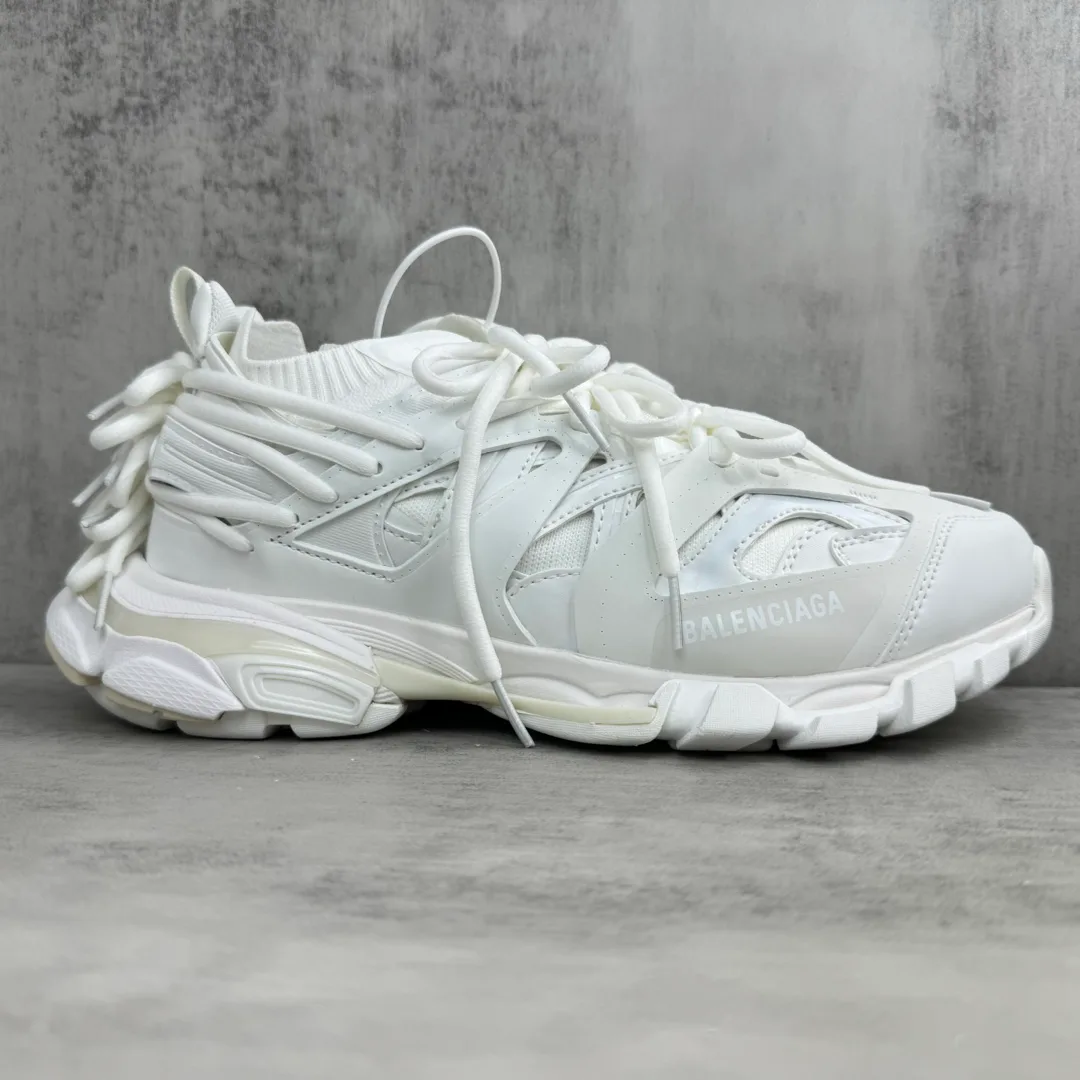 Кроссовки Женские Balenciaga 11705521