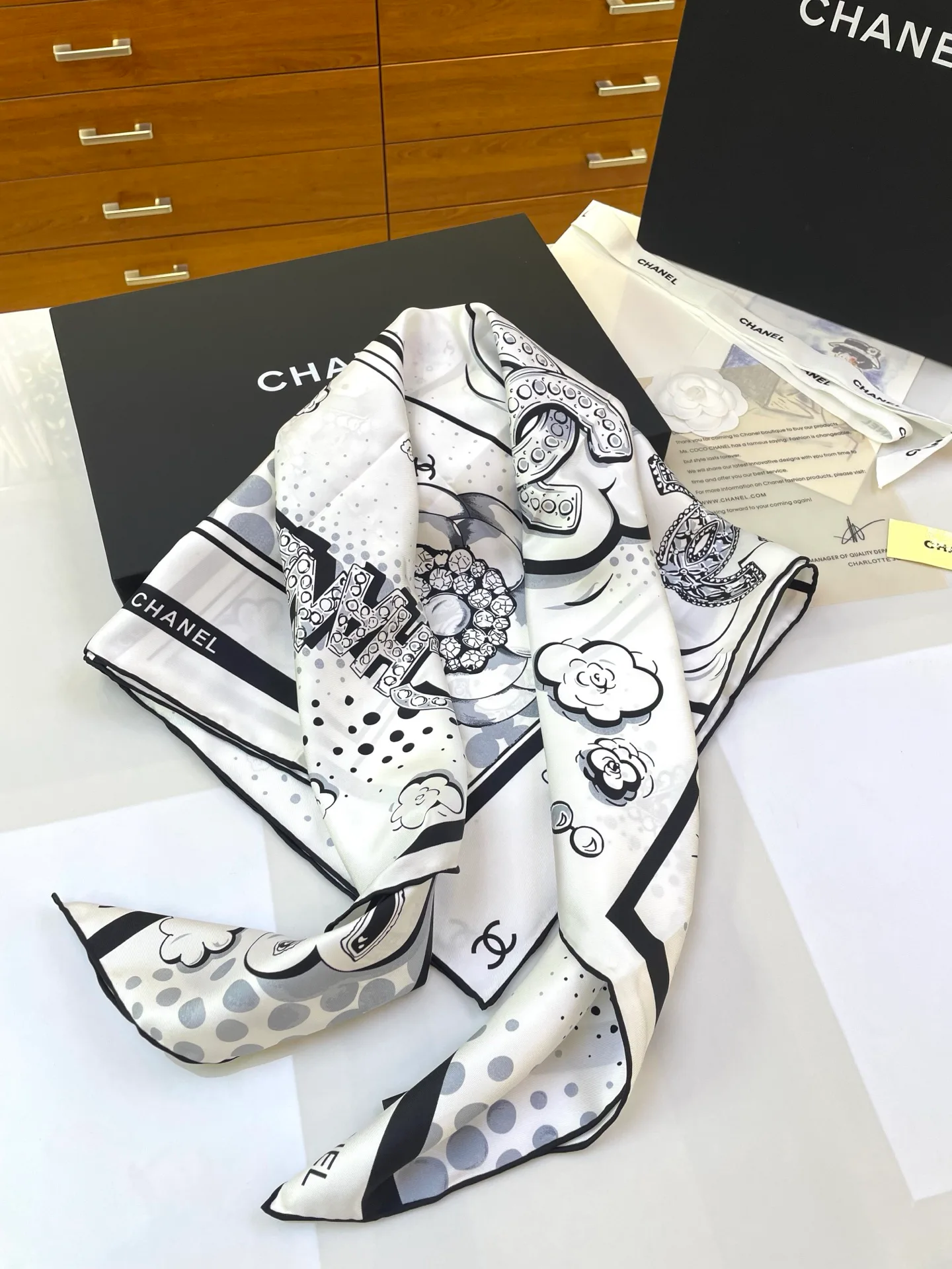 Шарфы Chanel 11216343