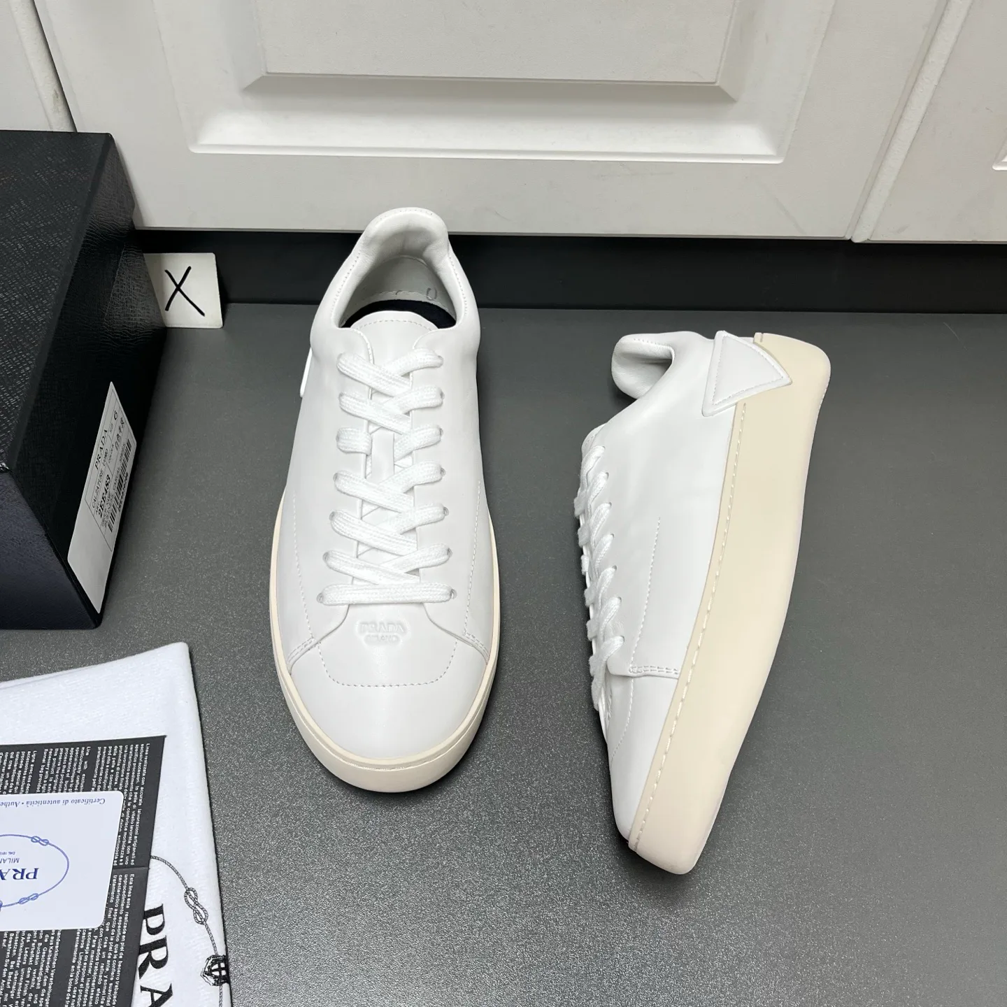 Кроссовки Мужские Prada 16940103
