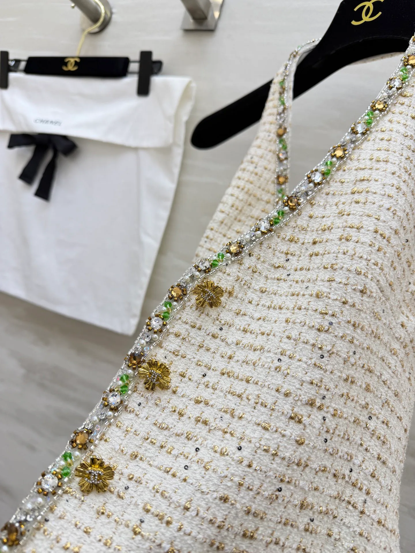 Жилеты Женские Chanel 10088680