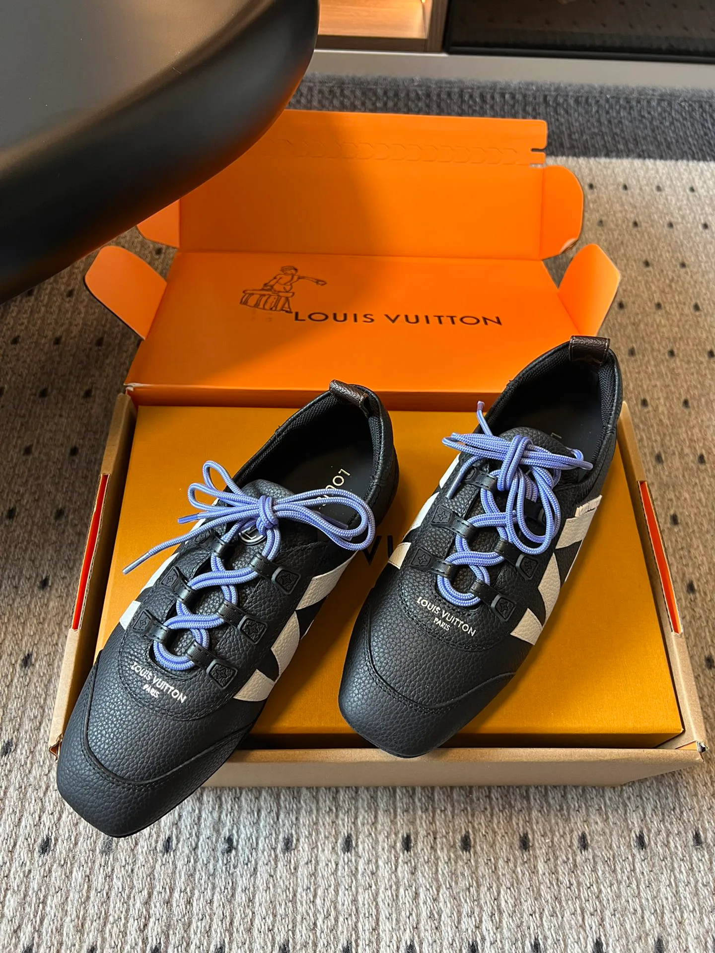 Кроссовки Женские Louis Vuitton