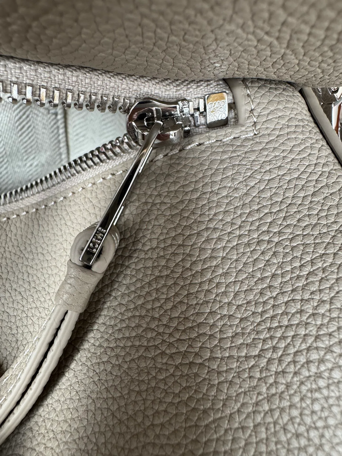 Классические Сумки Женские Loewe 11621920