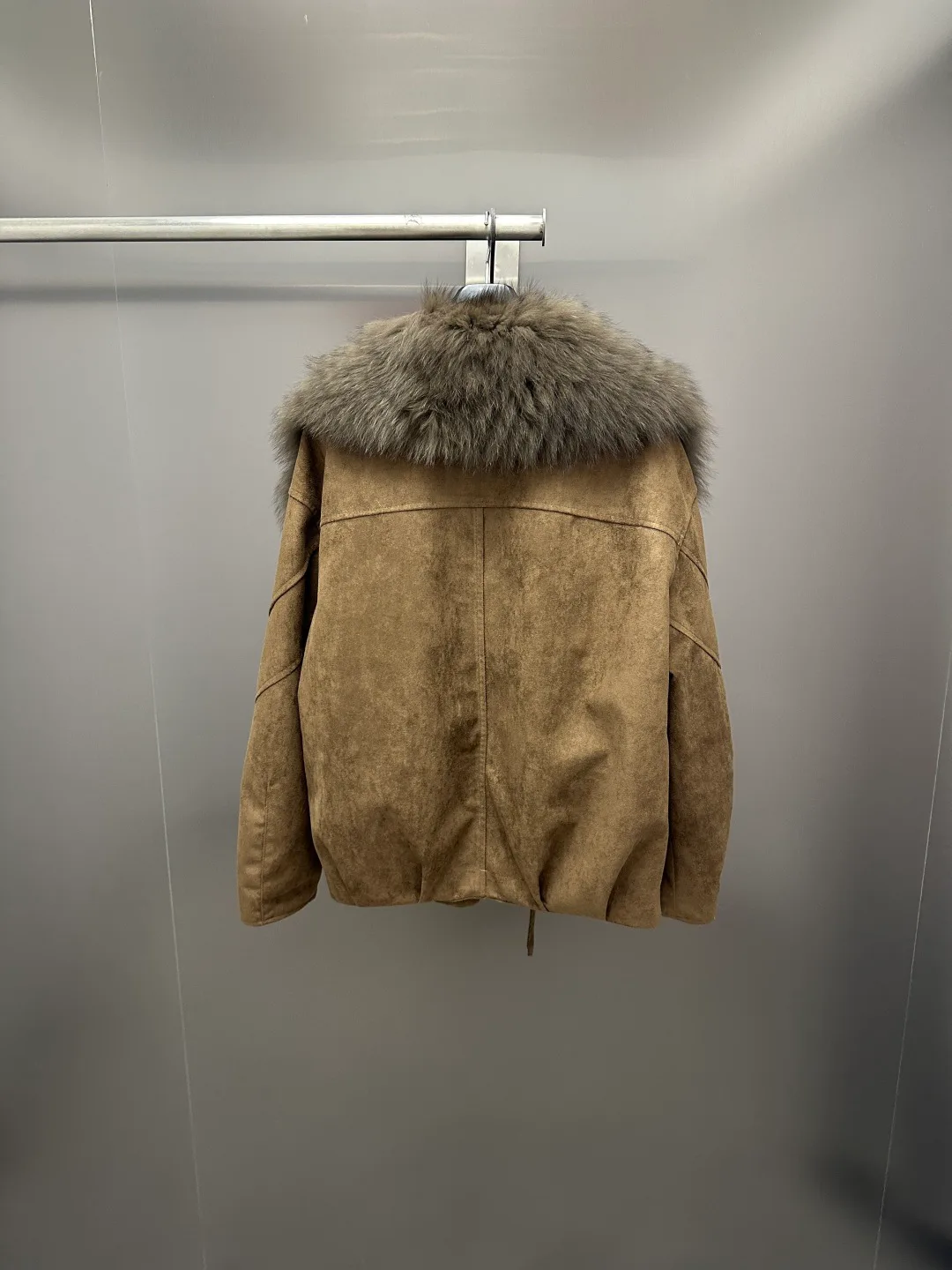 Куртки И Пуховики Женские Max Mara 18702435