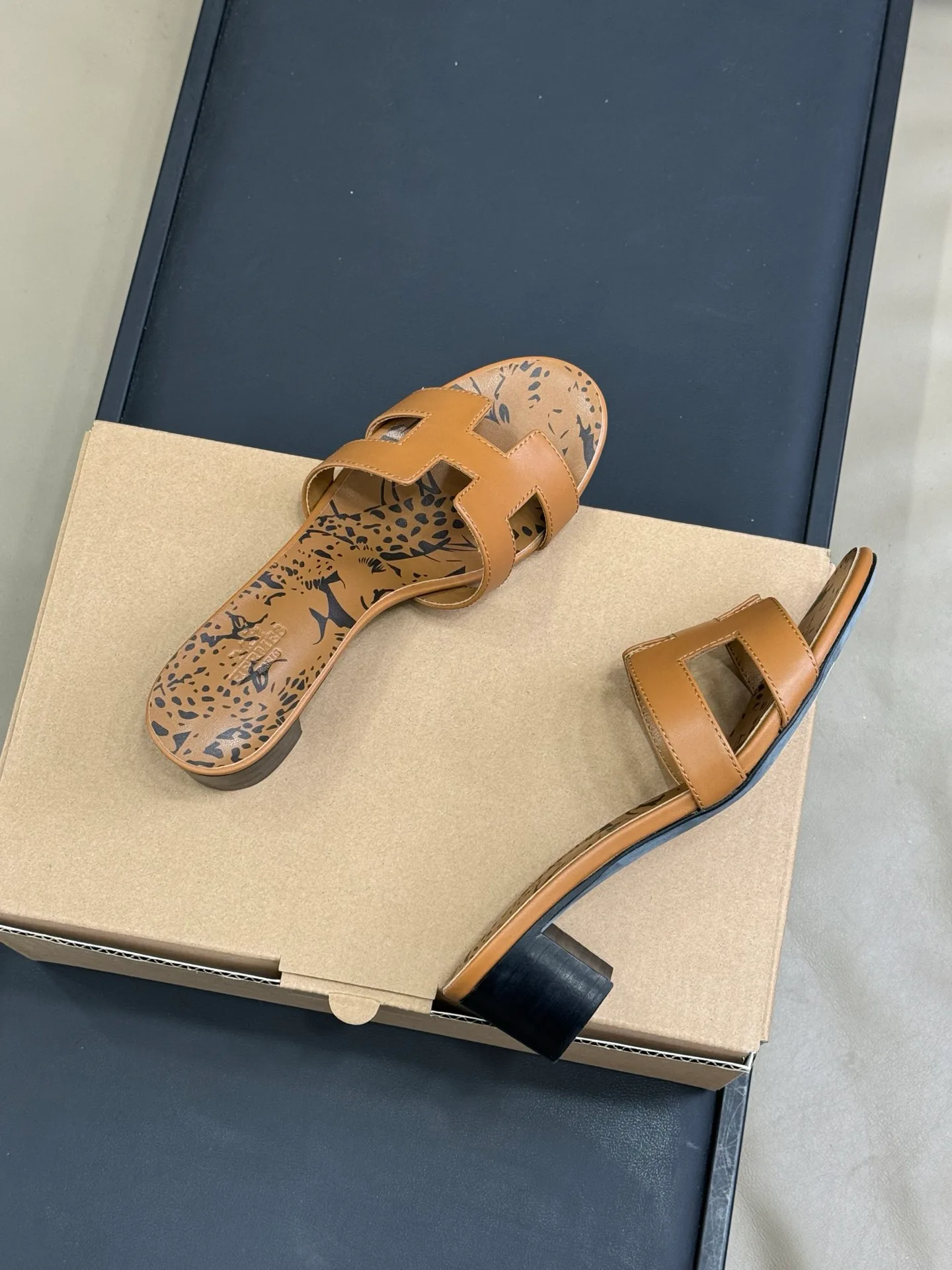 Шлепанцы Женские Hermes 32204