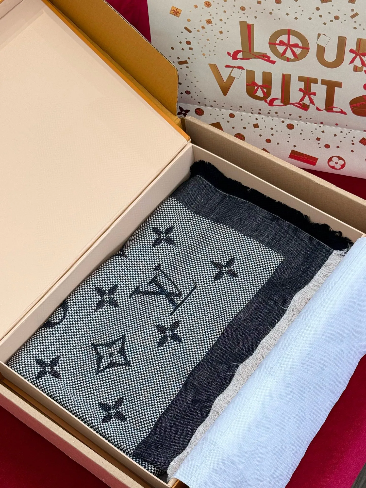 Шарфы Louis Vuitton 1255835