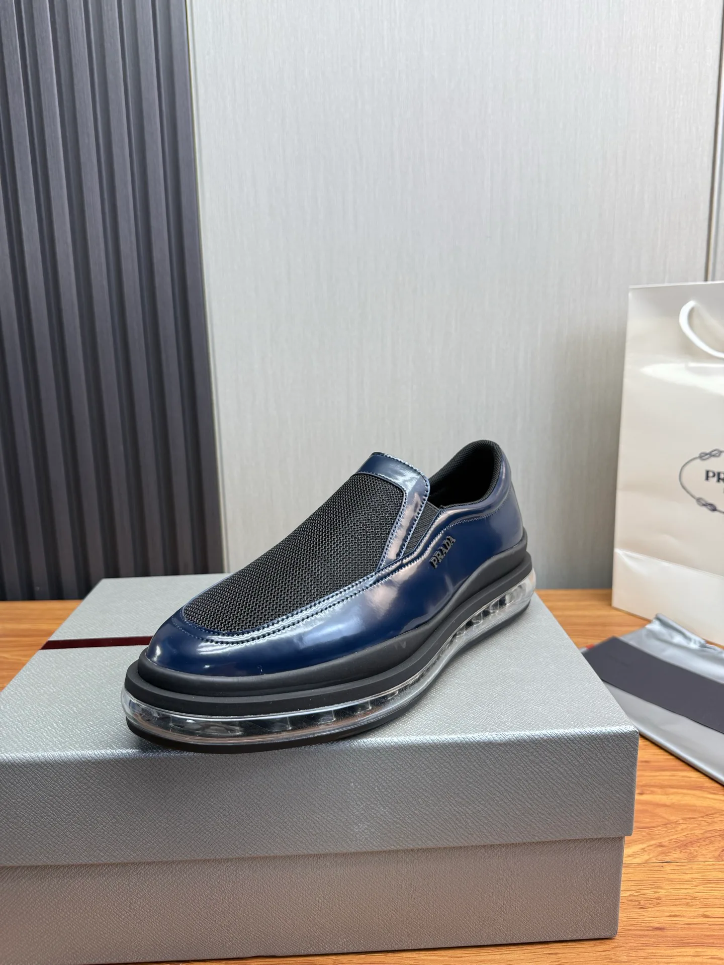 Кроссовки Мужские Prada 13537312