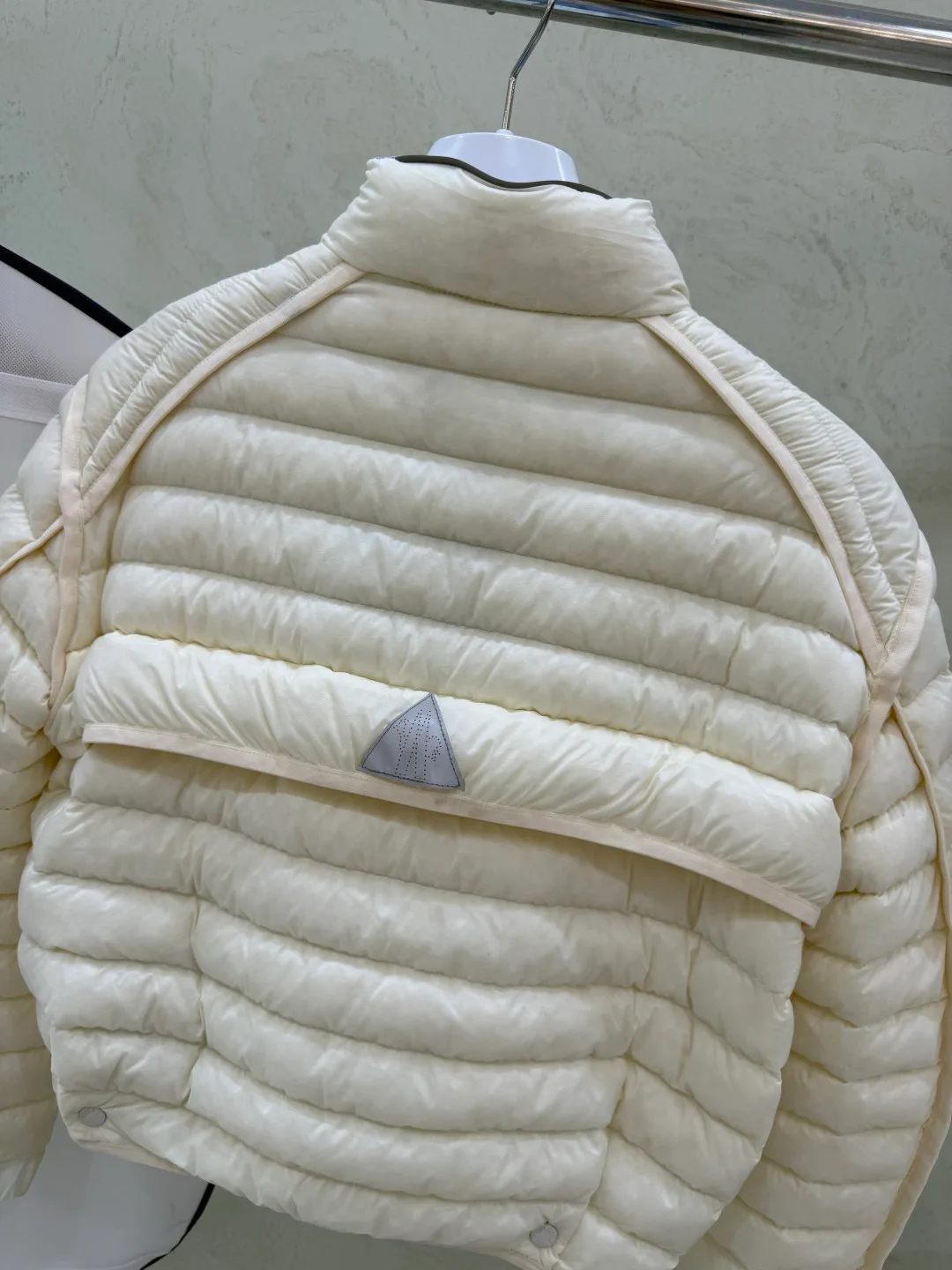 Куртки И Пуховики Женские Moncler 17918896