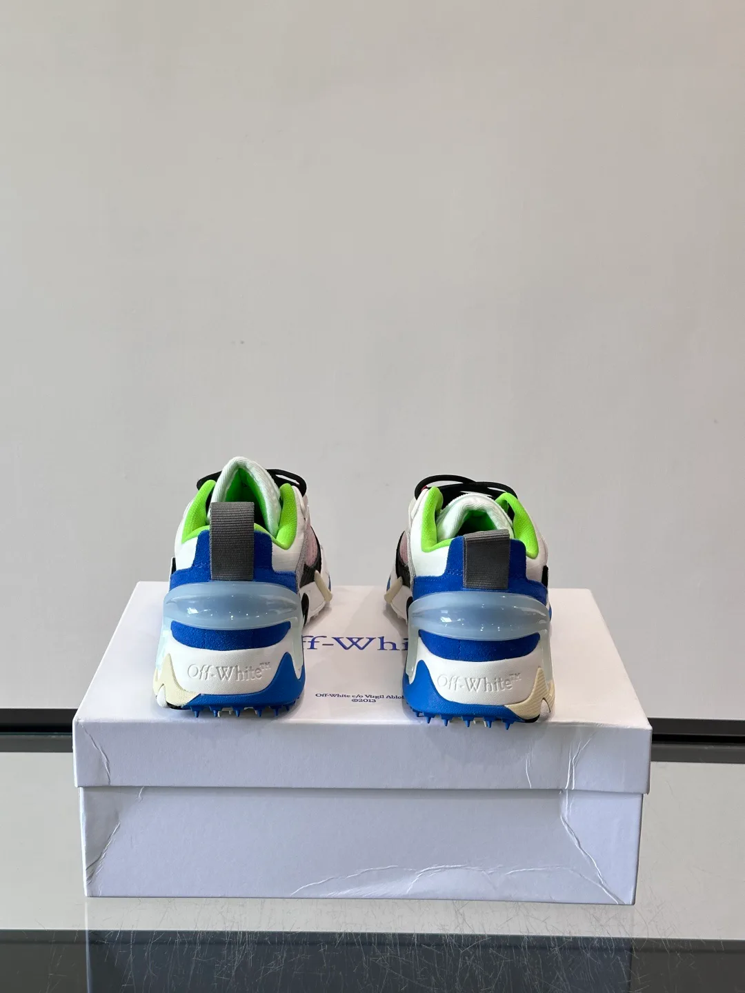 Кроссовки Женские Off-White 17672649