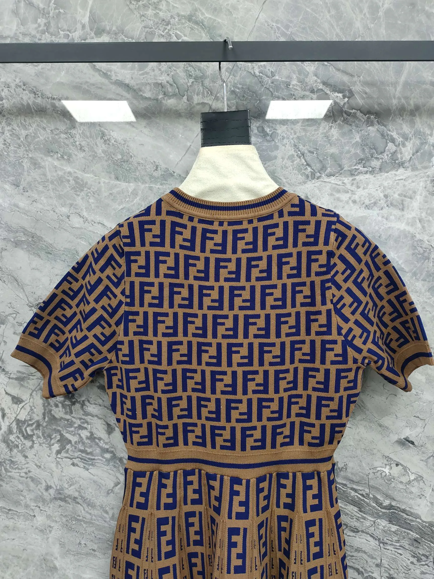 Платья Женские Fendi 18743536