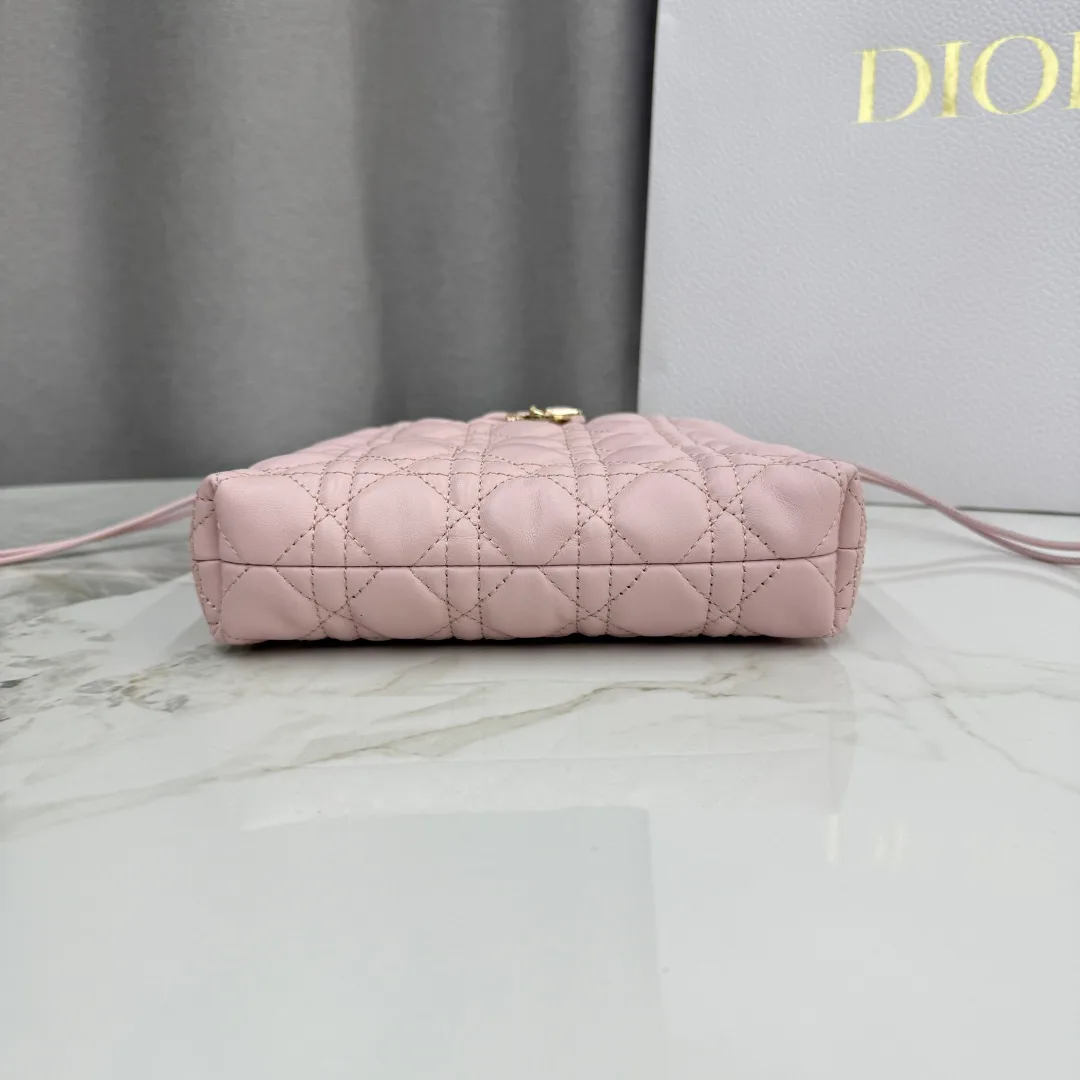 Классические Сумки Женские Christian Dior 12680558