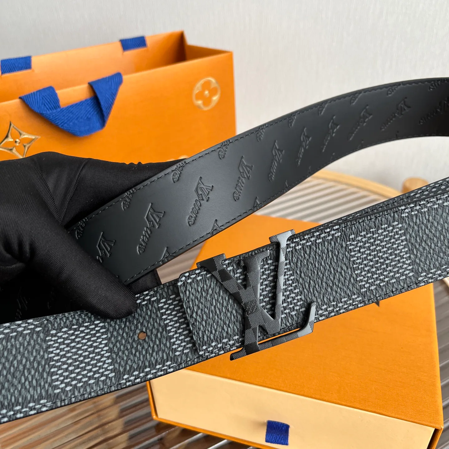 Ремни Louis Vuitton 10399063