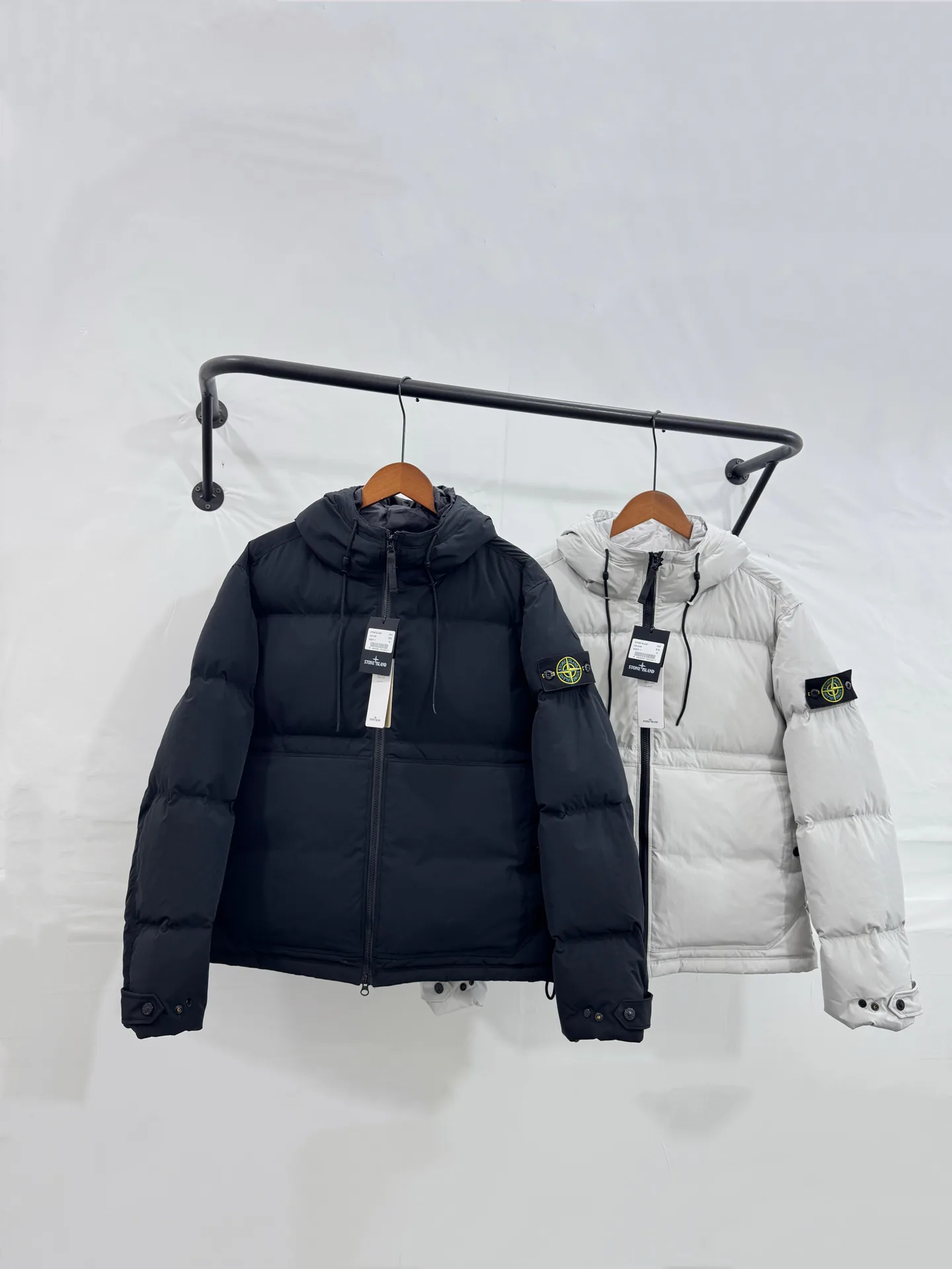 Куртки И Пуховики Женские Stone Island 18538040