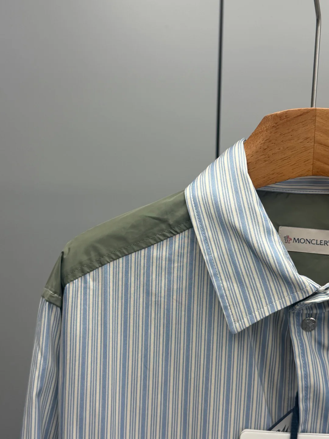 Рубашки Женские Moncler 17225429