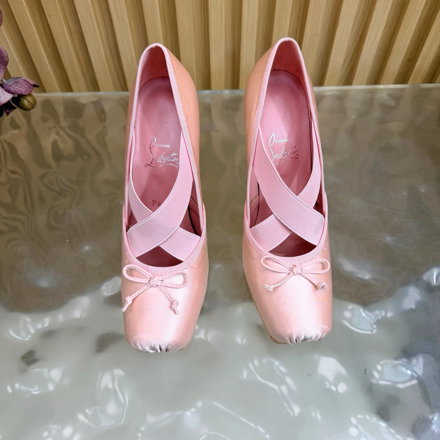 Туфли Женские Christian Louboutin 3901534