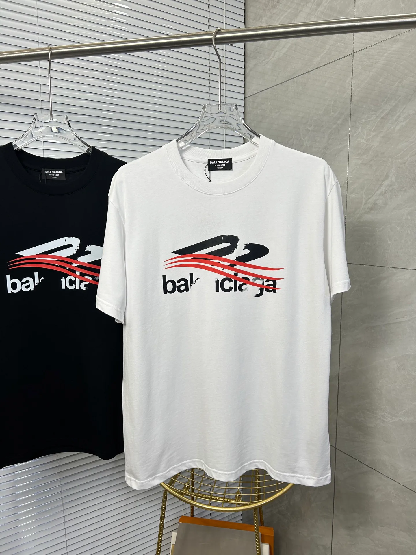 Футболки Женские Balenciaga 15457