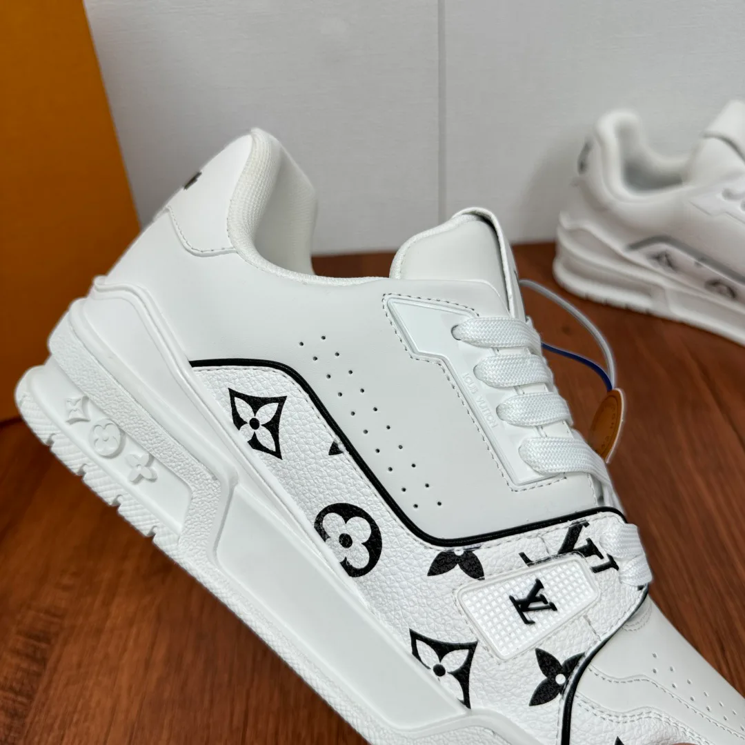 Кроссовки Мужские Louis Vuitton 5892091