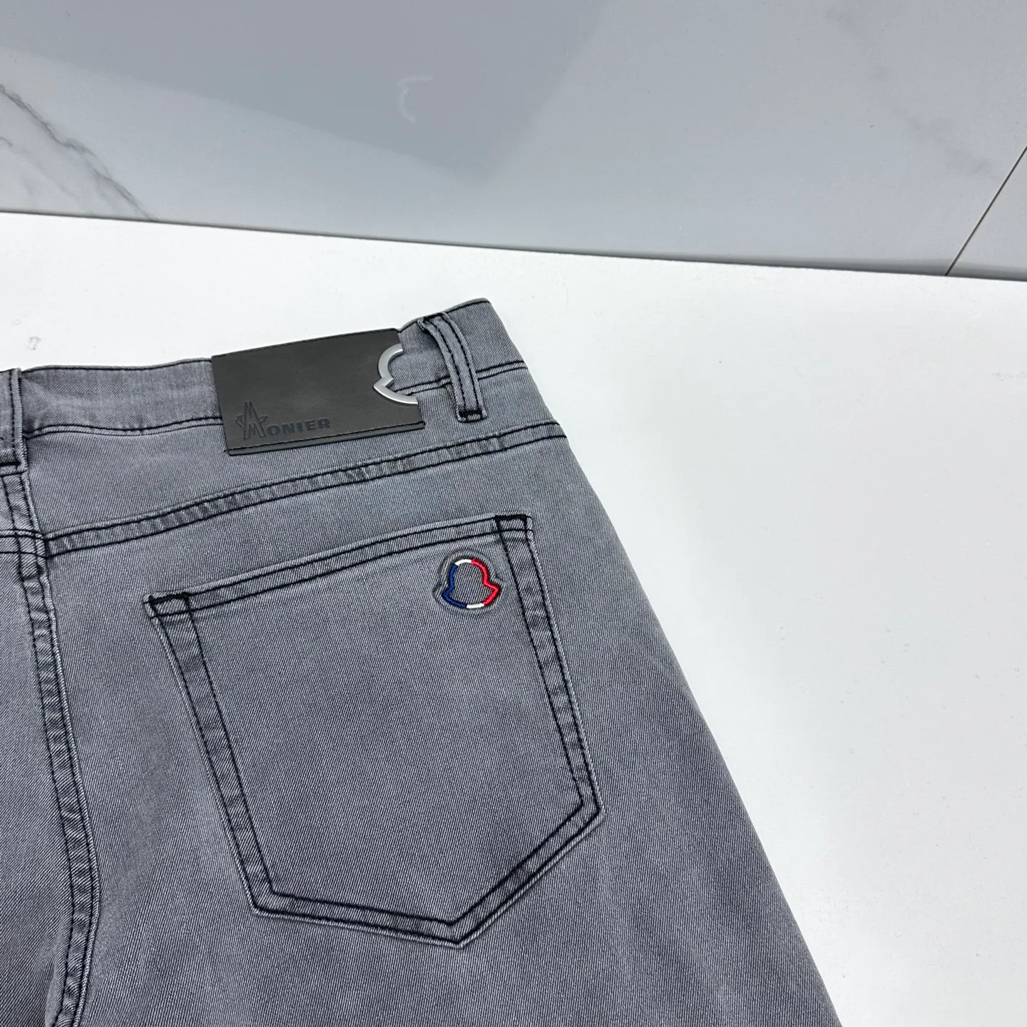 Джинсы Мужские Moncler 13206513