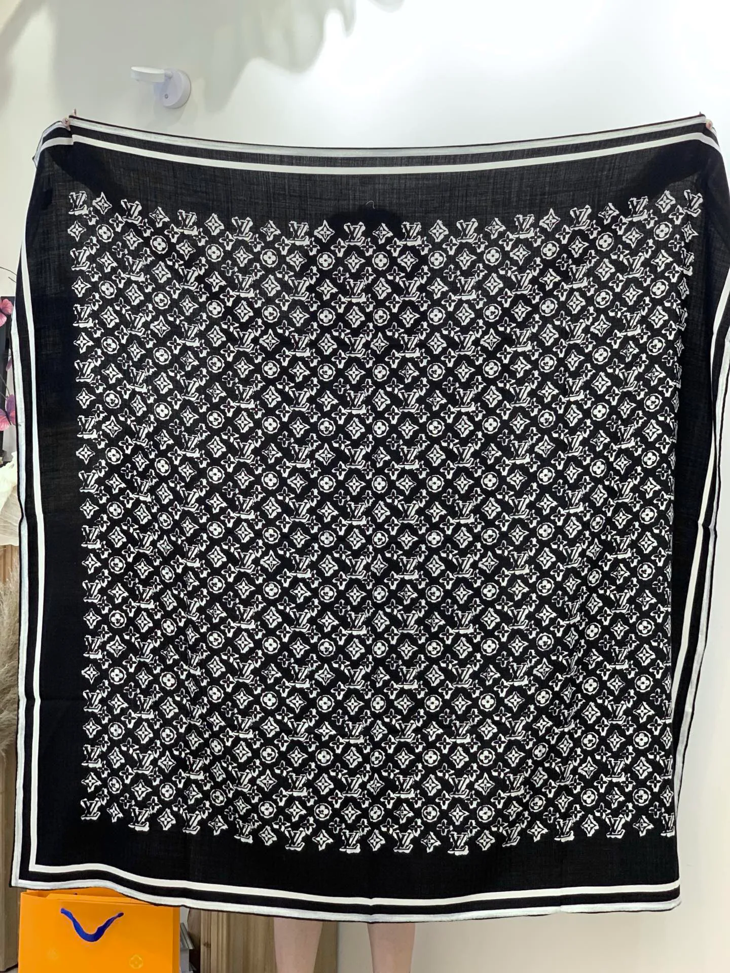 Шарфы Louis Vuitton 318428