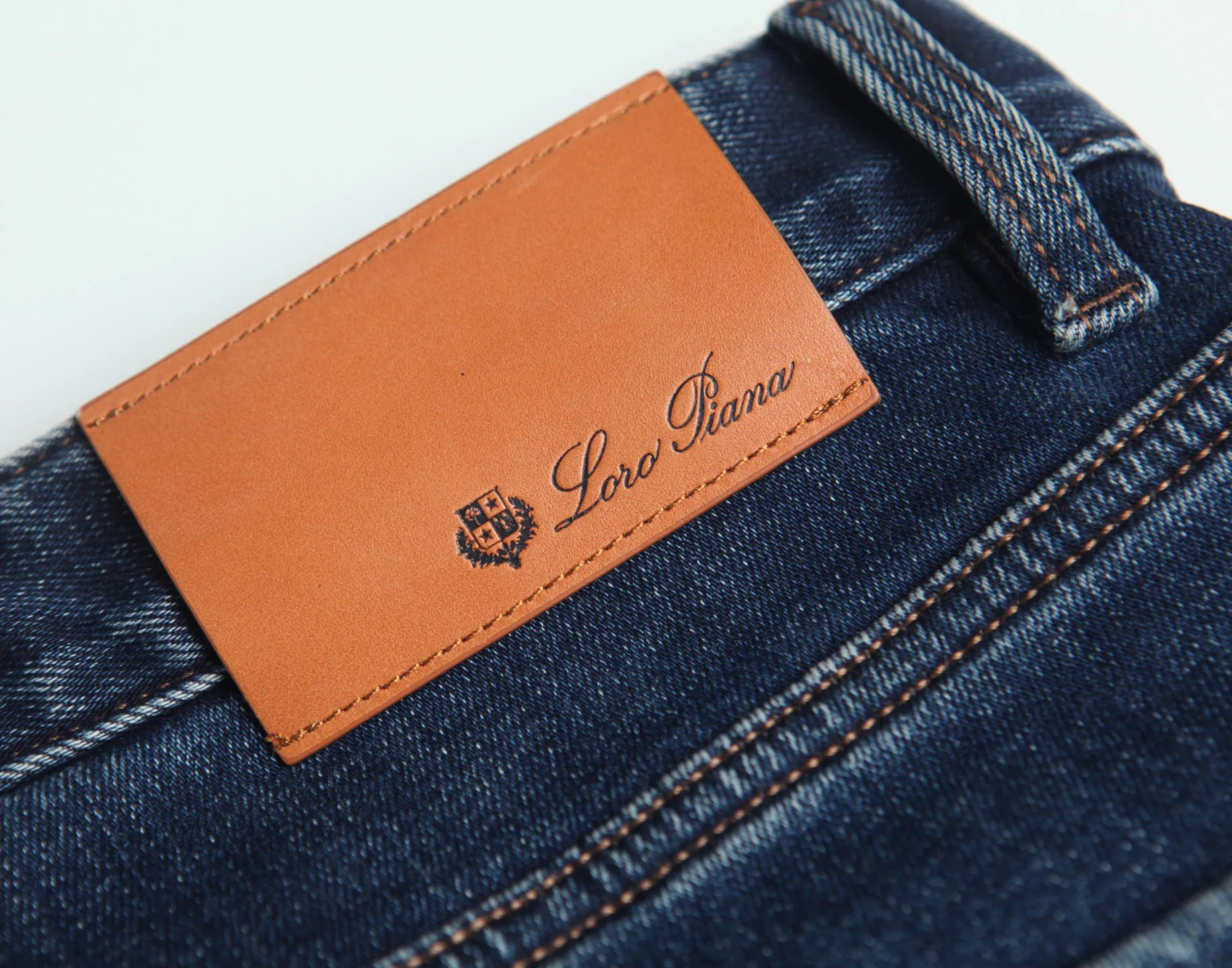 Джинсы Мужские Loro Piana 18368978