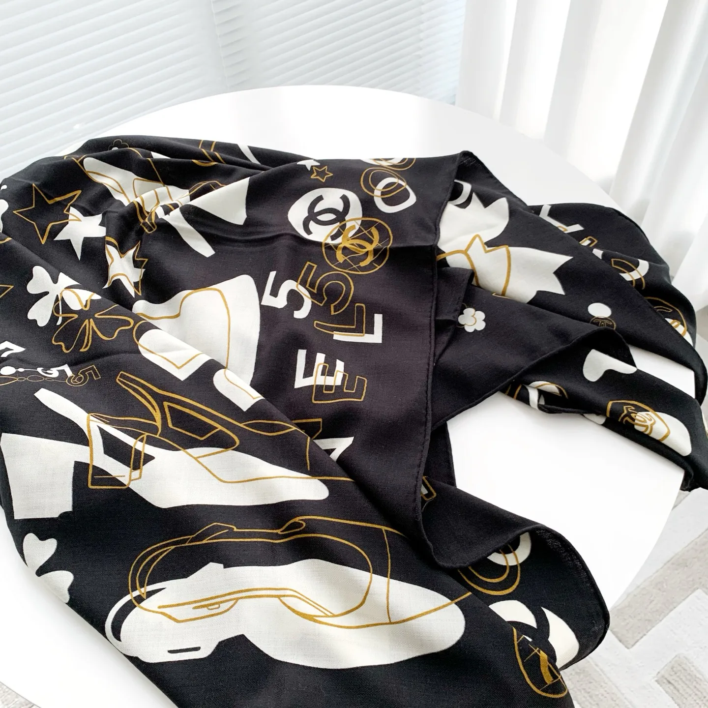 Шарфы Chanel 110403