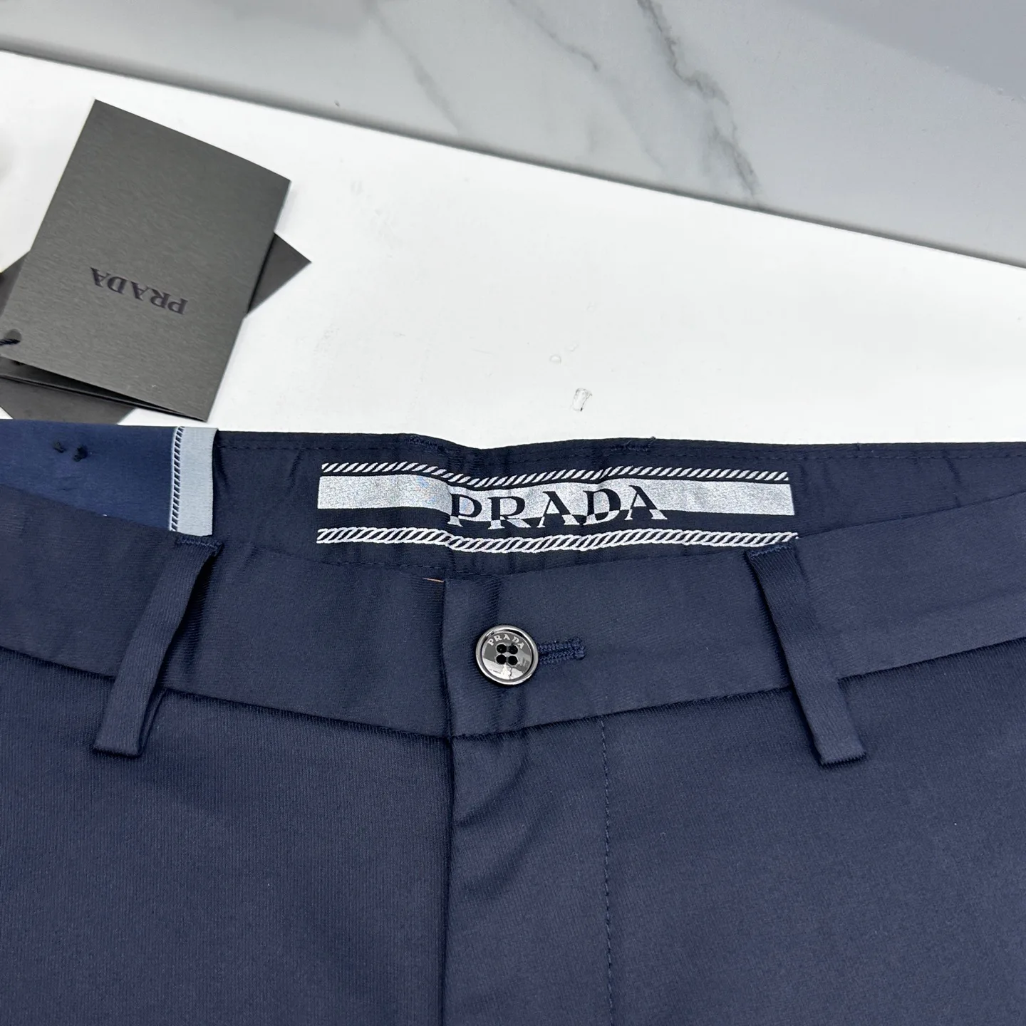 Брюки Мужские Prada 13118895