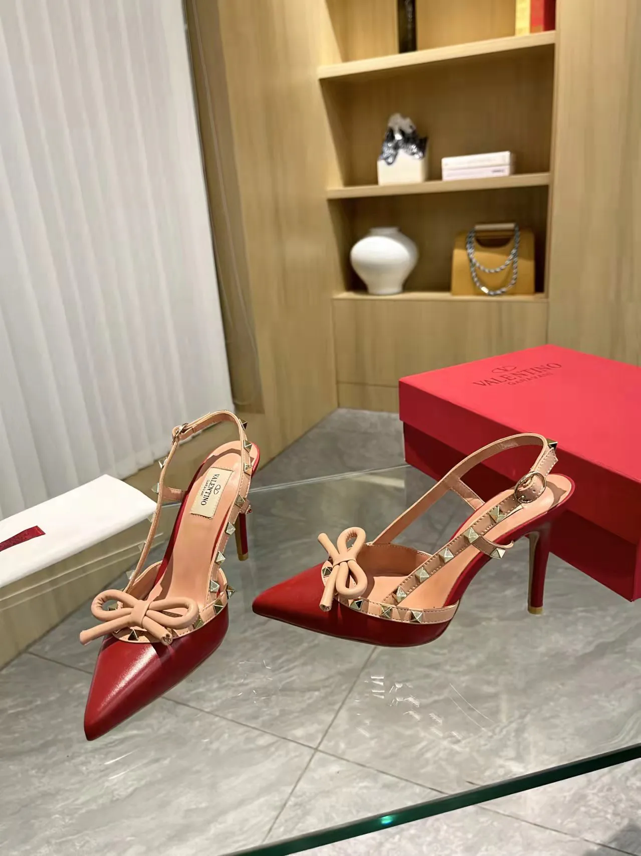 Босоножки Женские Valentino 11602175